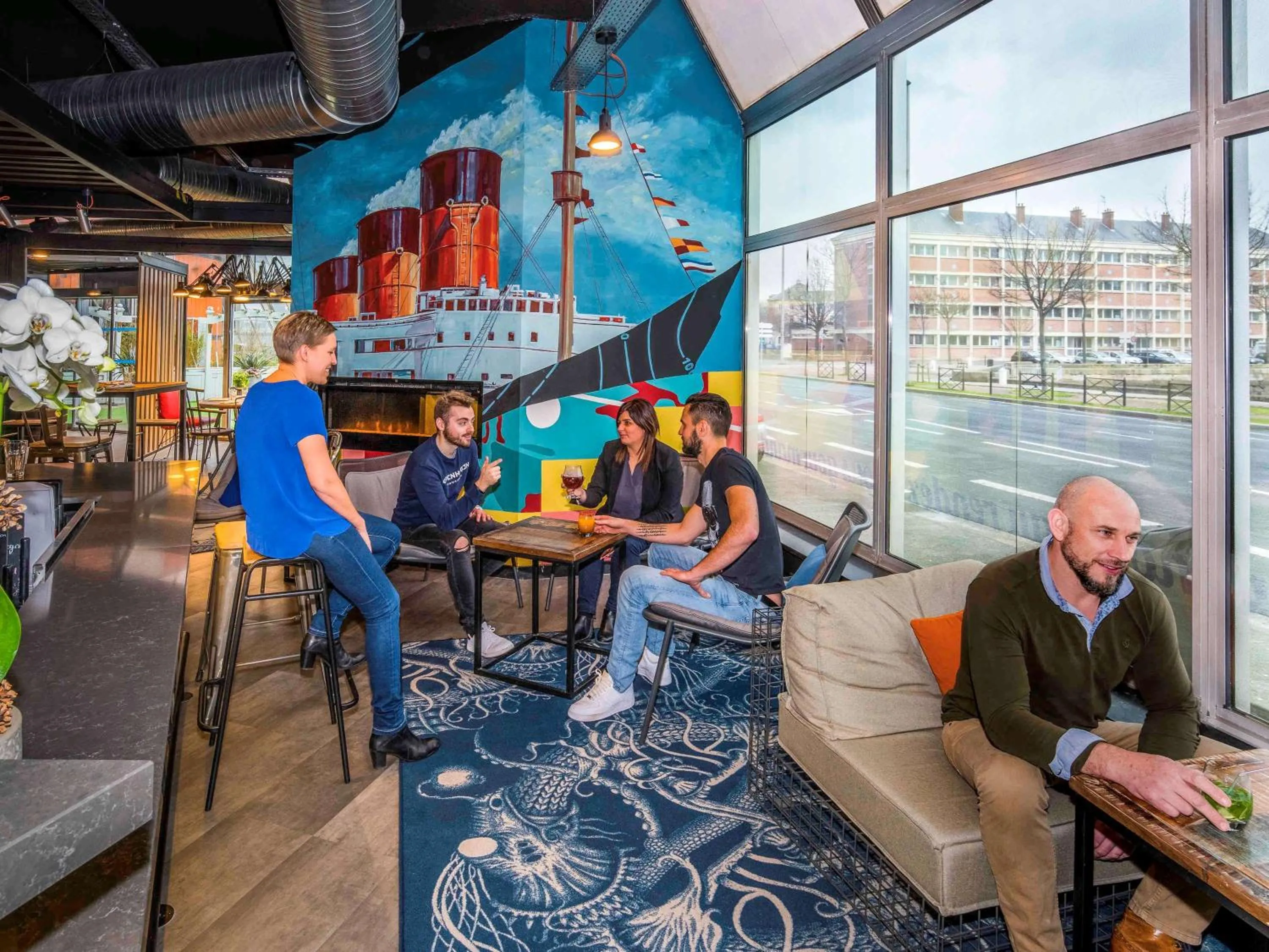 Restaurant/places to eat in Mercure Le Havre Centre Bassin Du Commerce