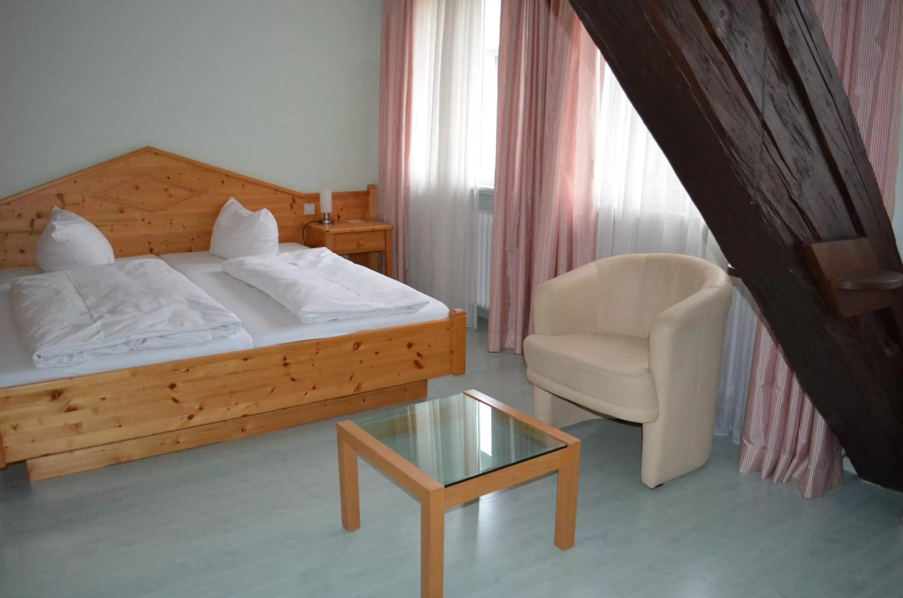 Day, Bed in Alte Post - Hotel Am Rhein-Ufer Laufenburg