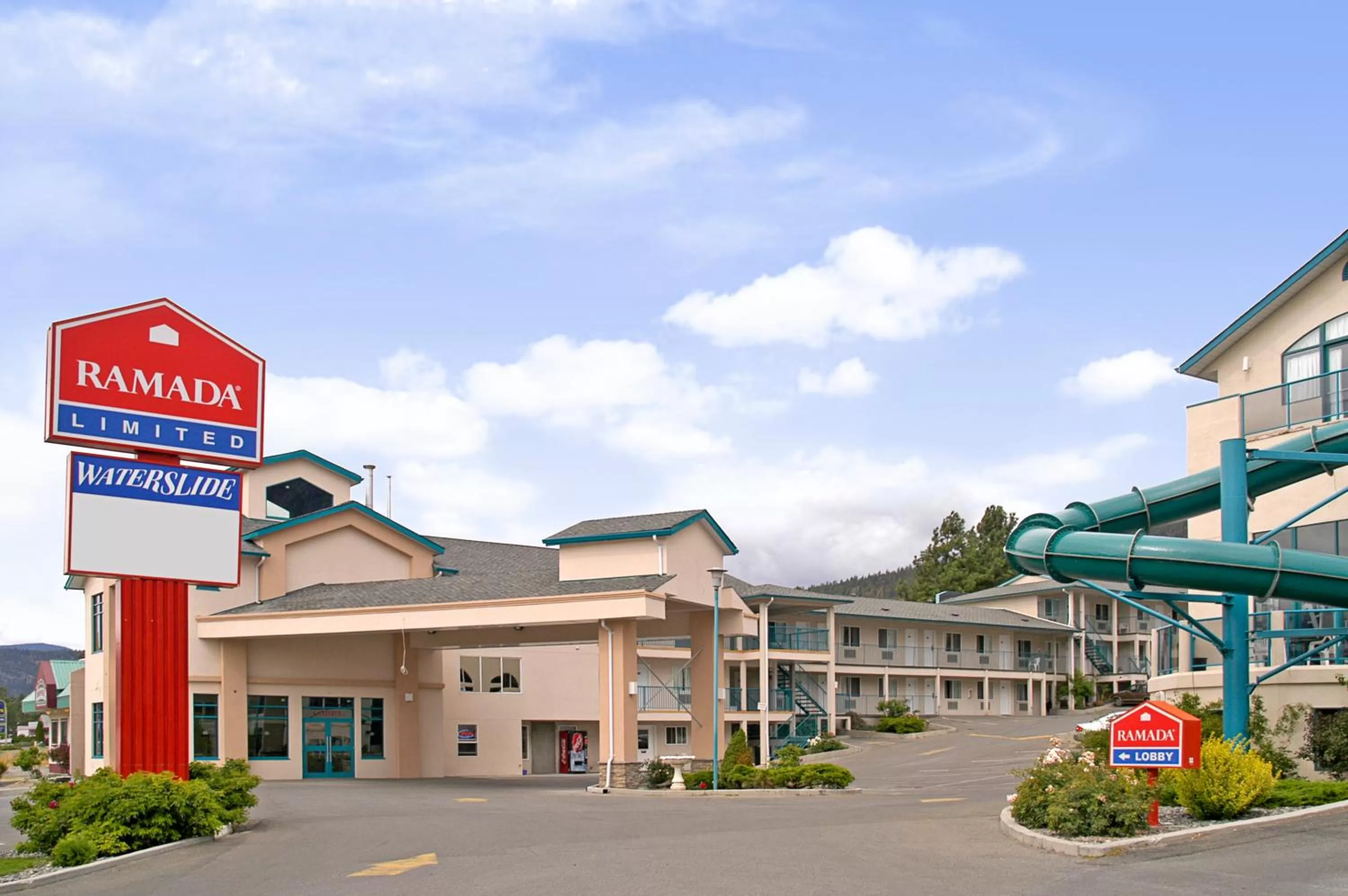 Property building in Ramada Merritt