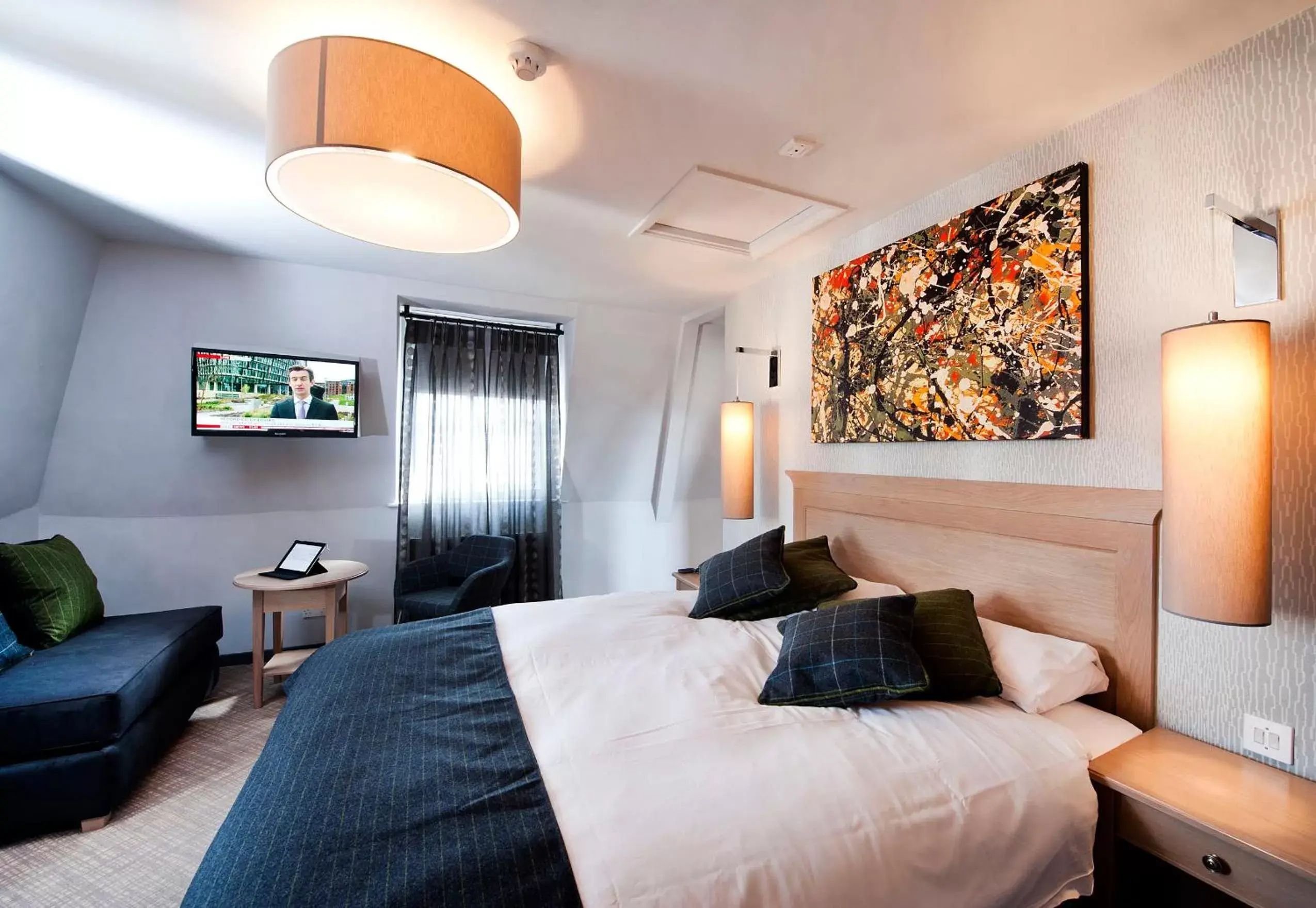 Double Room in Dog and Partridge by Greene King Inns Double Room in Dog and Partridge by Greene King Inns