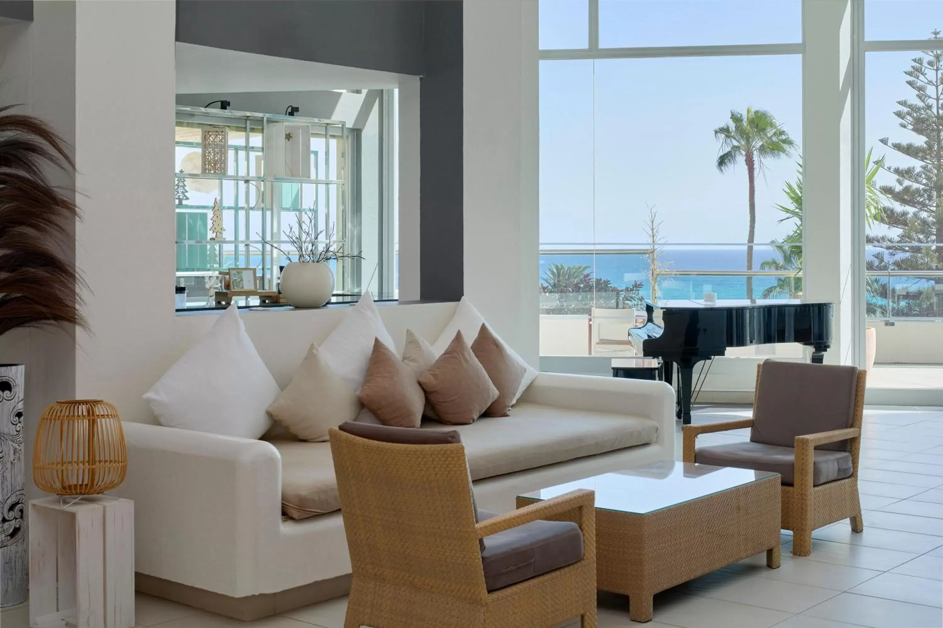 Lounge or bar, Seating Area in Meliá Fuerteventura