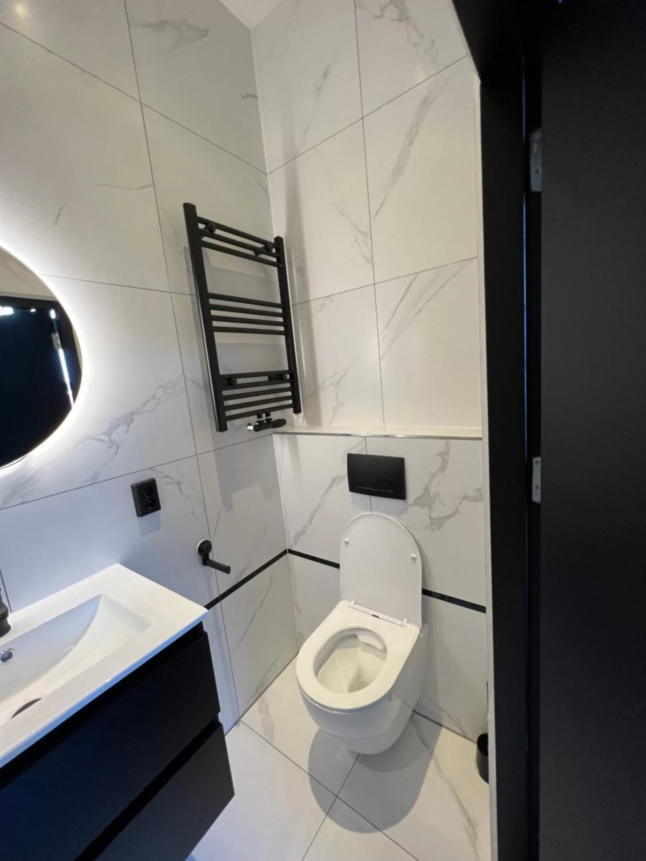 Toilet in Boutique Hotel de Kade Zaandam-Amsterdam