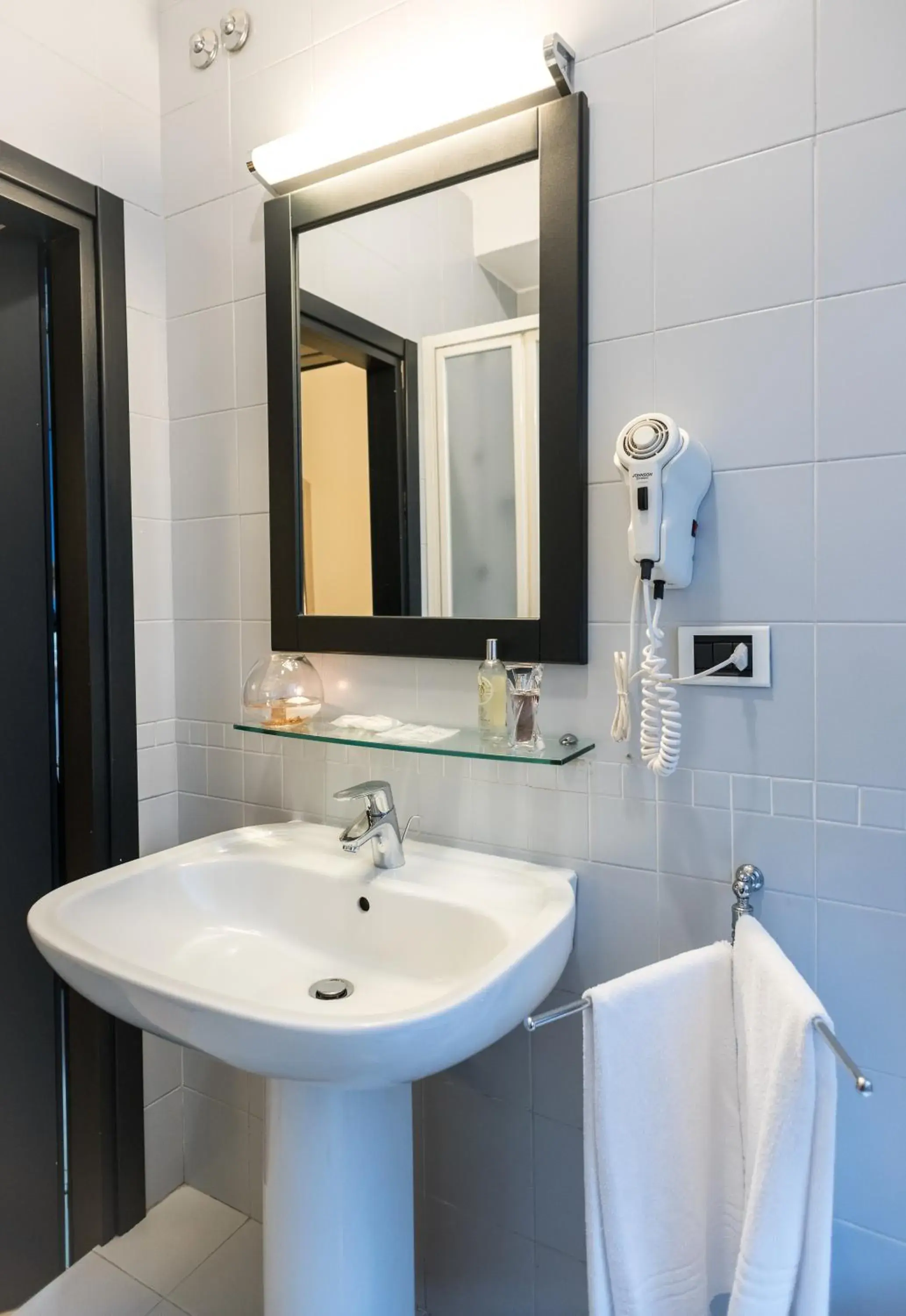Bathroom in Hotel Gialletti