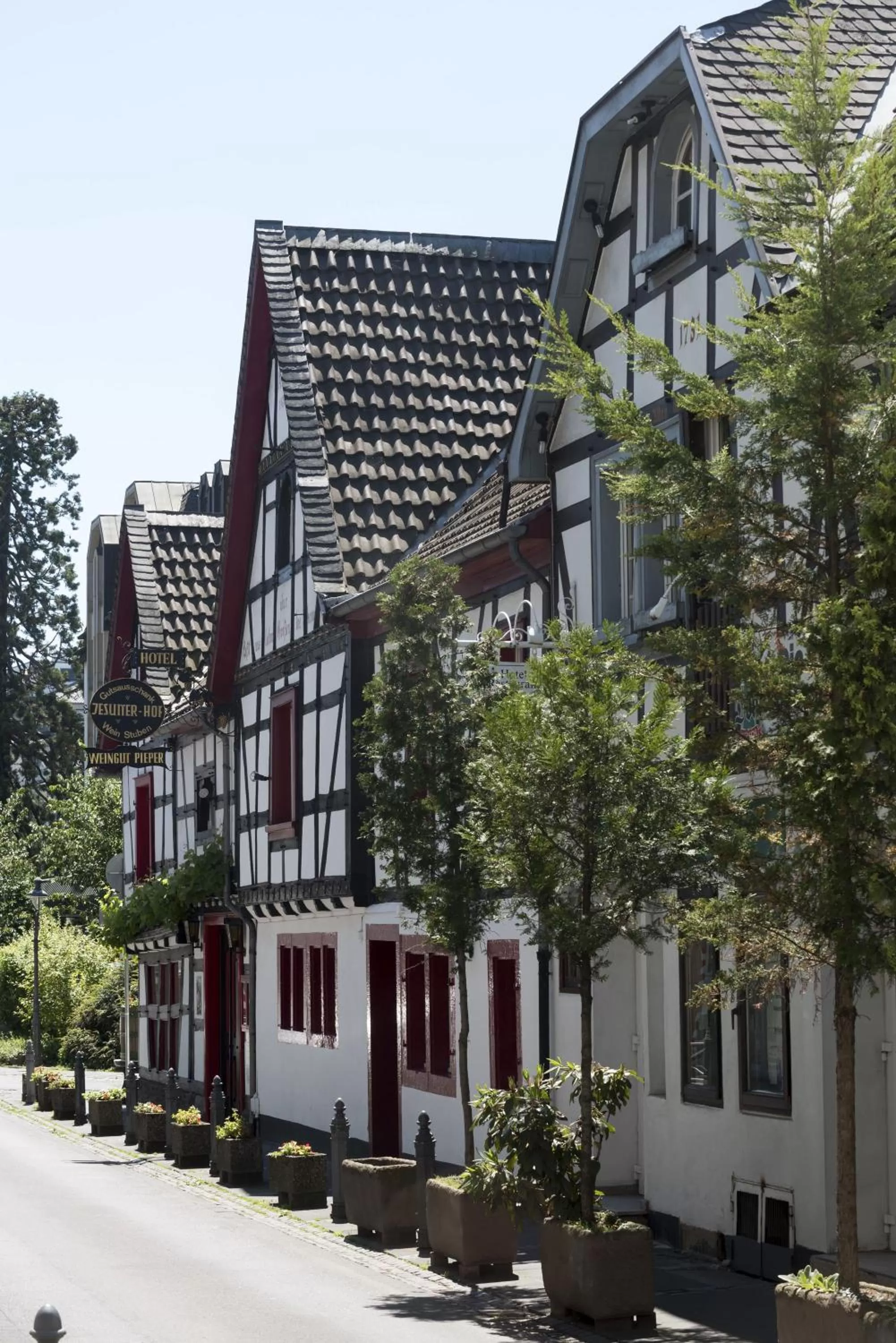 Staff in Maritim Hotel Königswinter