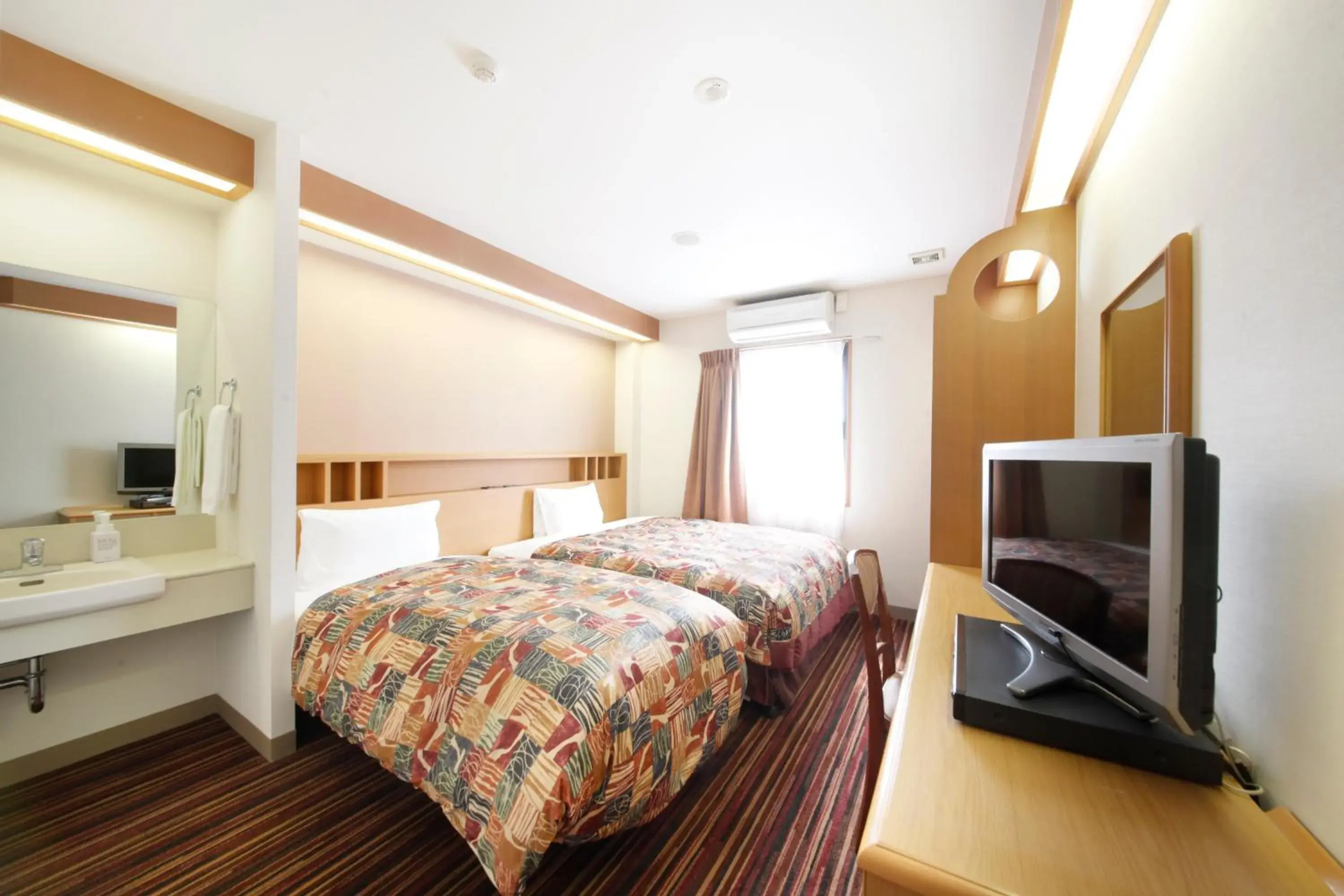 Photo of the whole room, Bed in Vessel Hotel Kurashiki