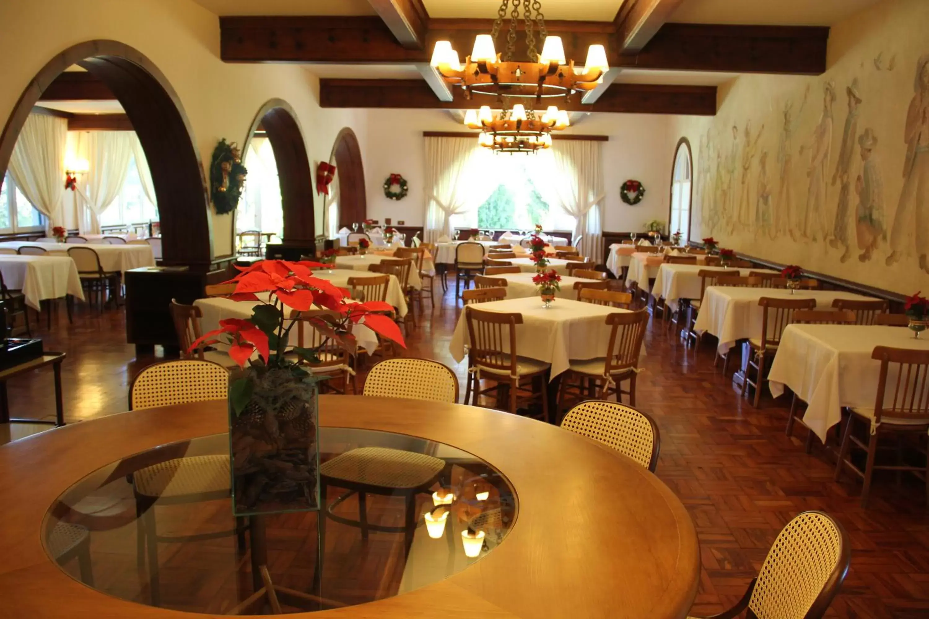 Restaurant/Places to Eat in Hotel Toriba