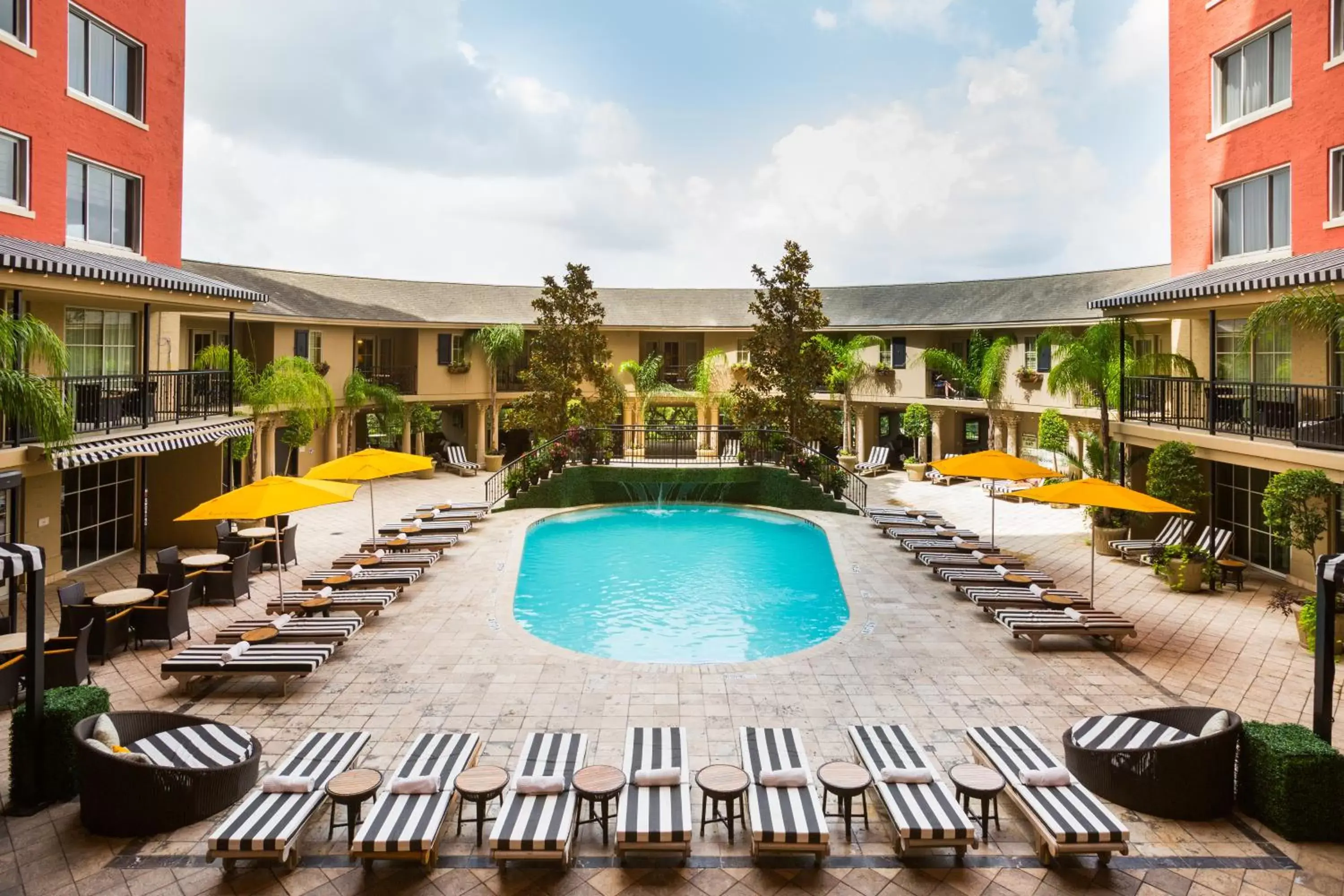 Swimming Pool in Hotel Zaza Houston