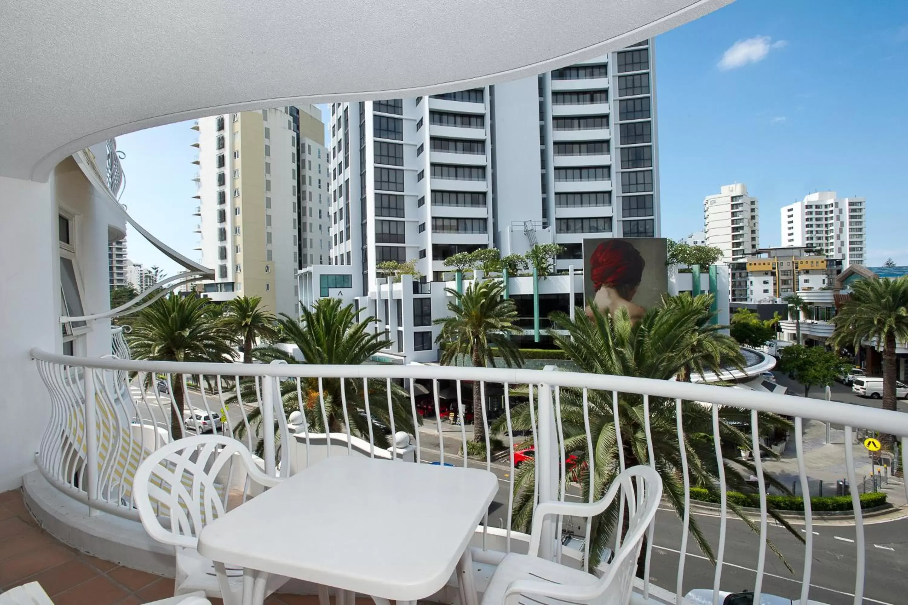 Hotel Room in Broadbeach Holiday Apartments