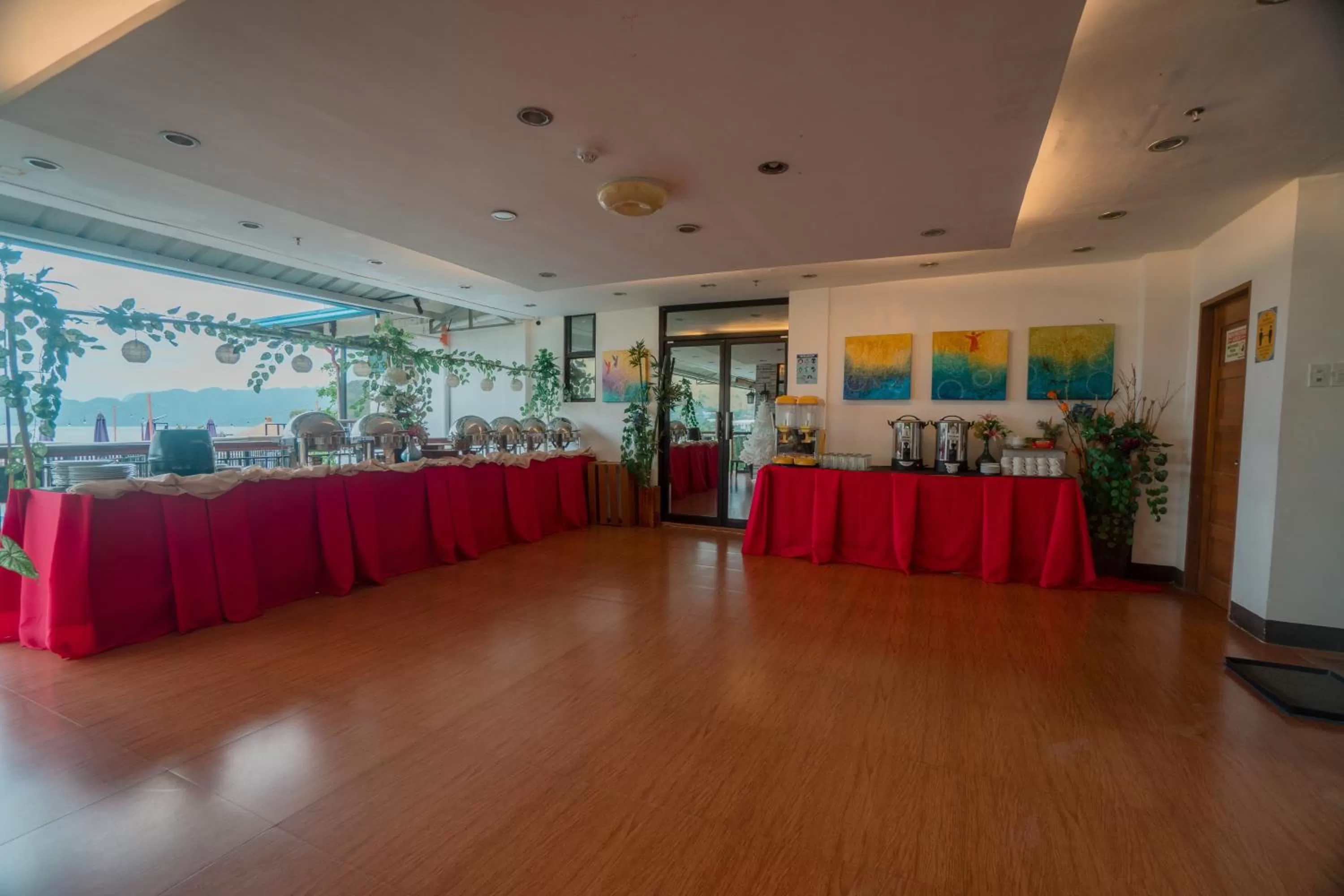 Banquet/Function facilities in Skylodge Resort