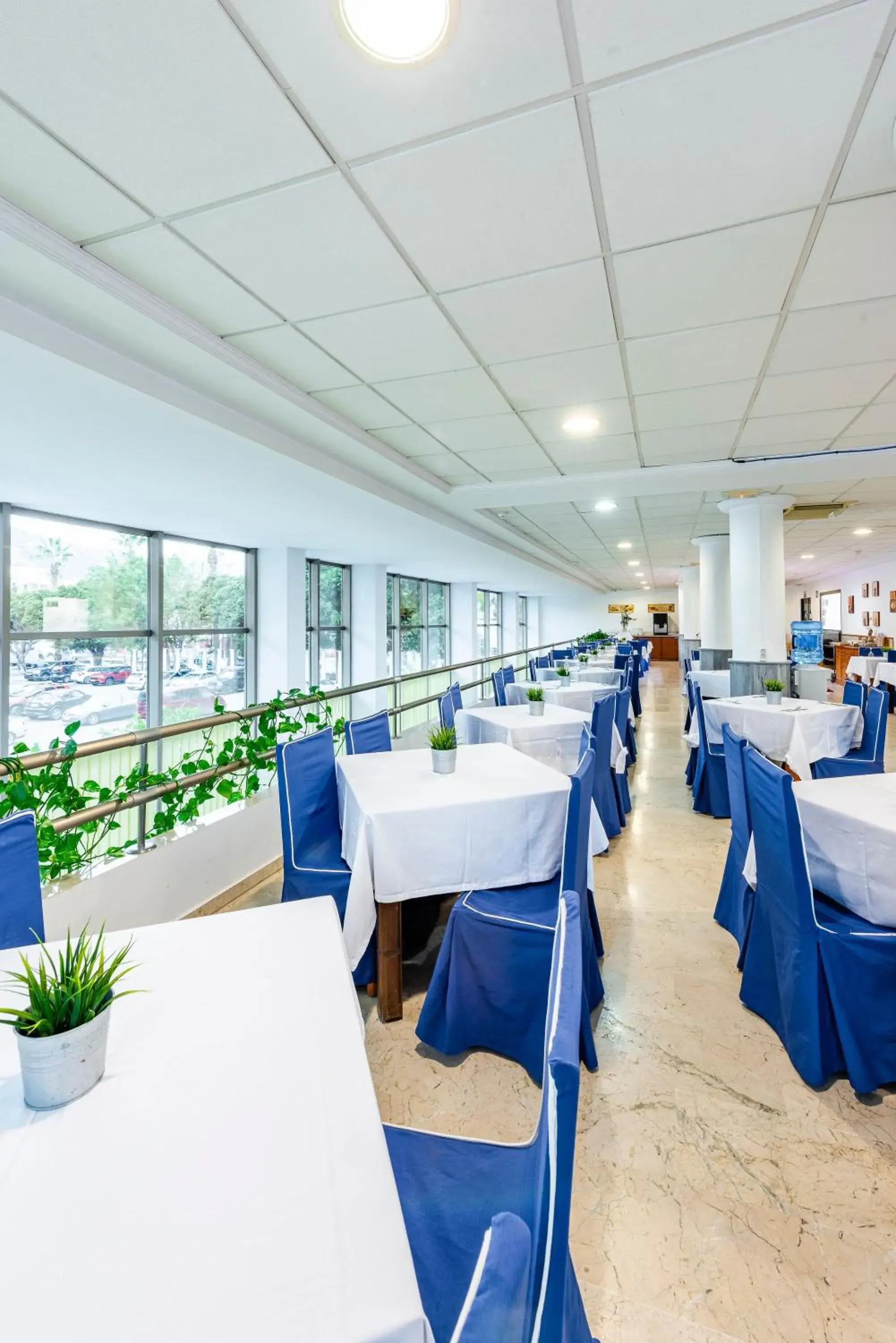 Restaurant/places to eat in Hotel Toboso Almuñécar Restaurant/places to eat in Hotel Toboso Almuñécar