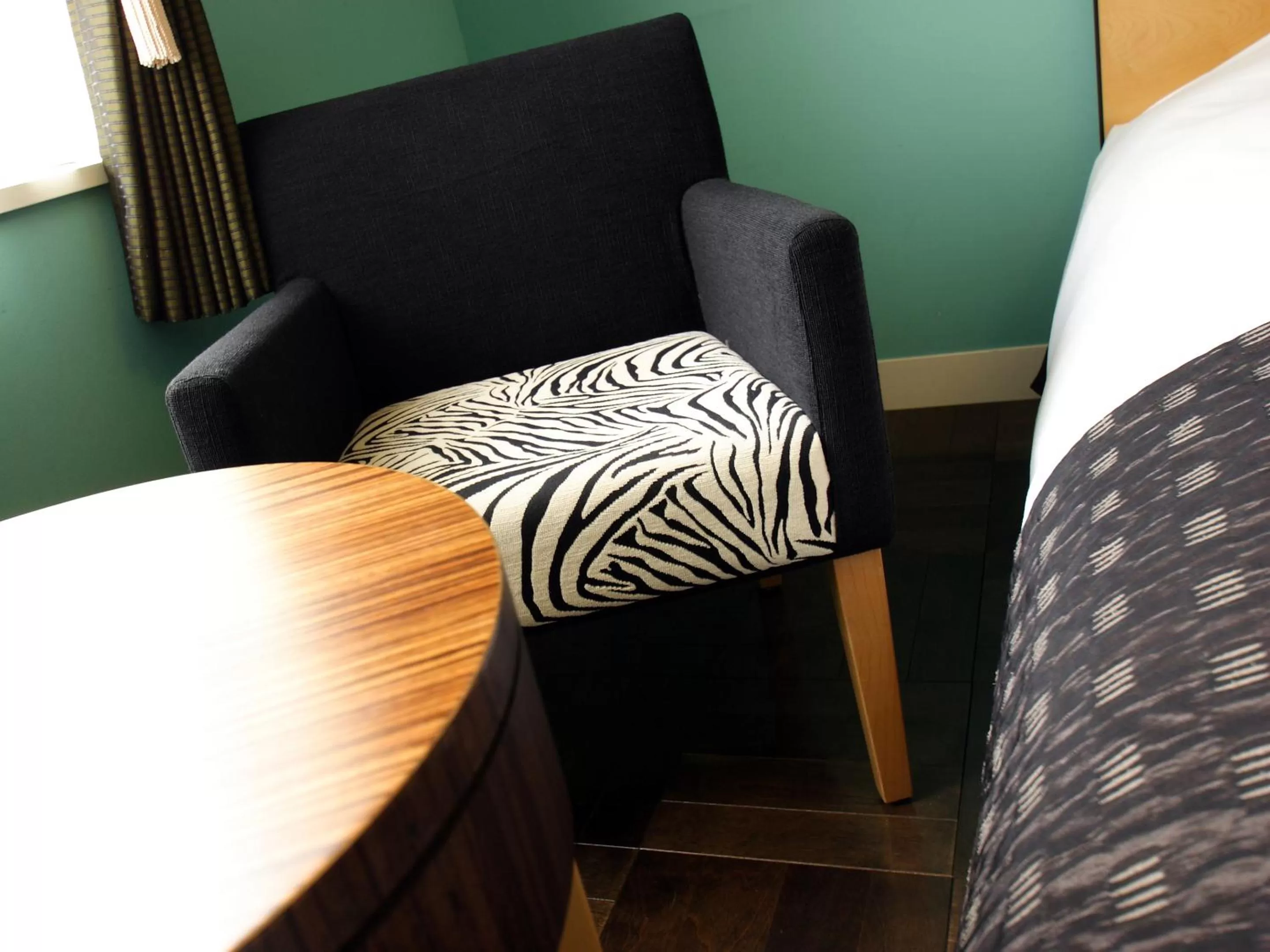 Seating area in Hotel Monterey La Soeur Fukuoka