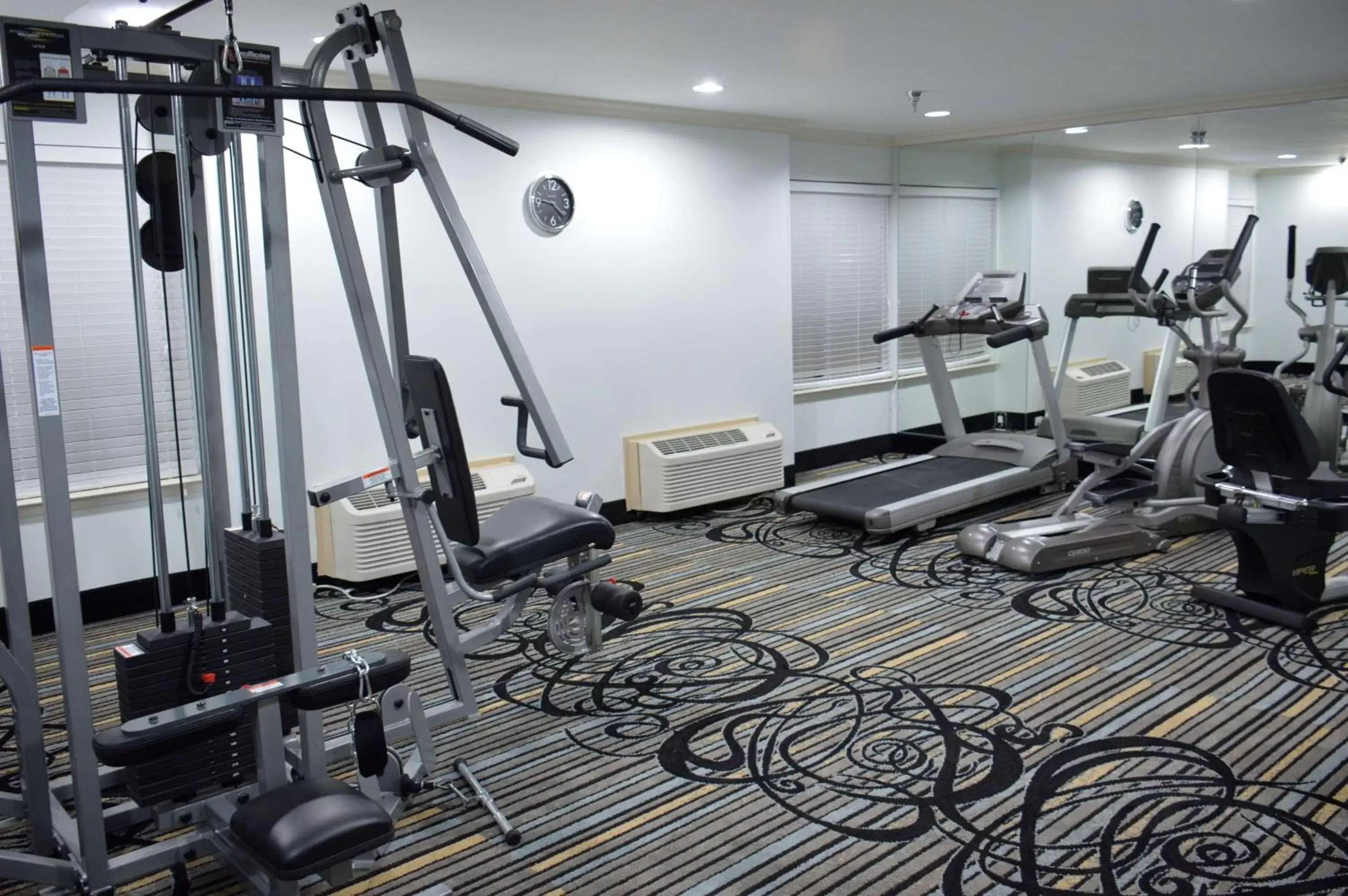 Fitness centre/facilities, Fitness Center/Facilities in Best Western Webster Hotel, Nasa