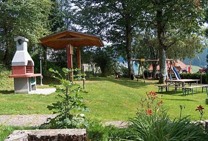 BBQ facilities in ZUR TRAUBE Schwarzwaldhotel & Restaurant am Titisee