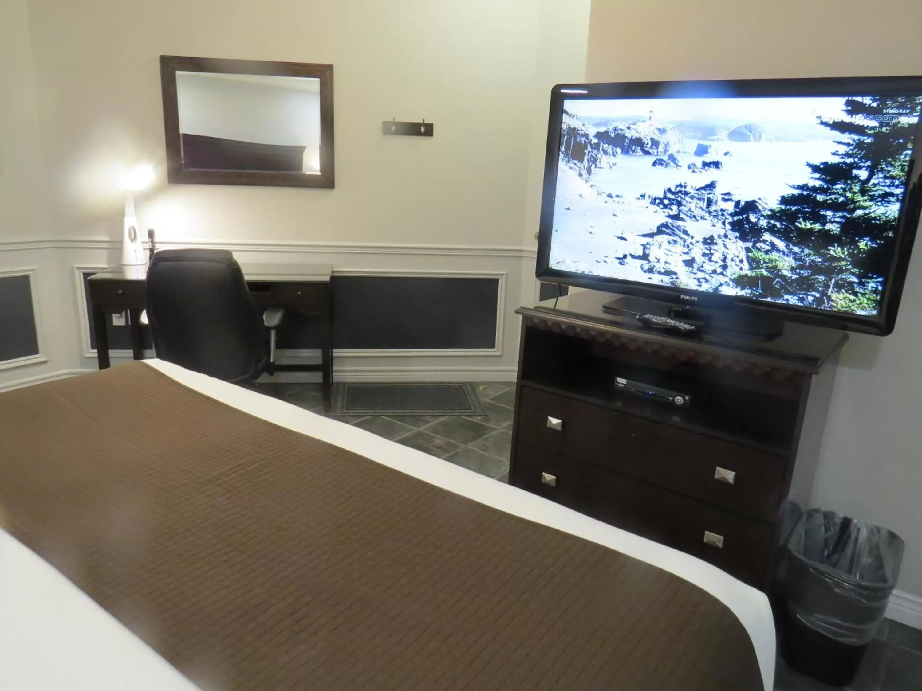 TV/Entertainment Center in Dockside Suites