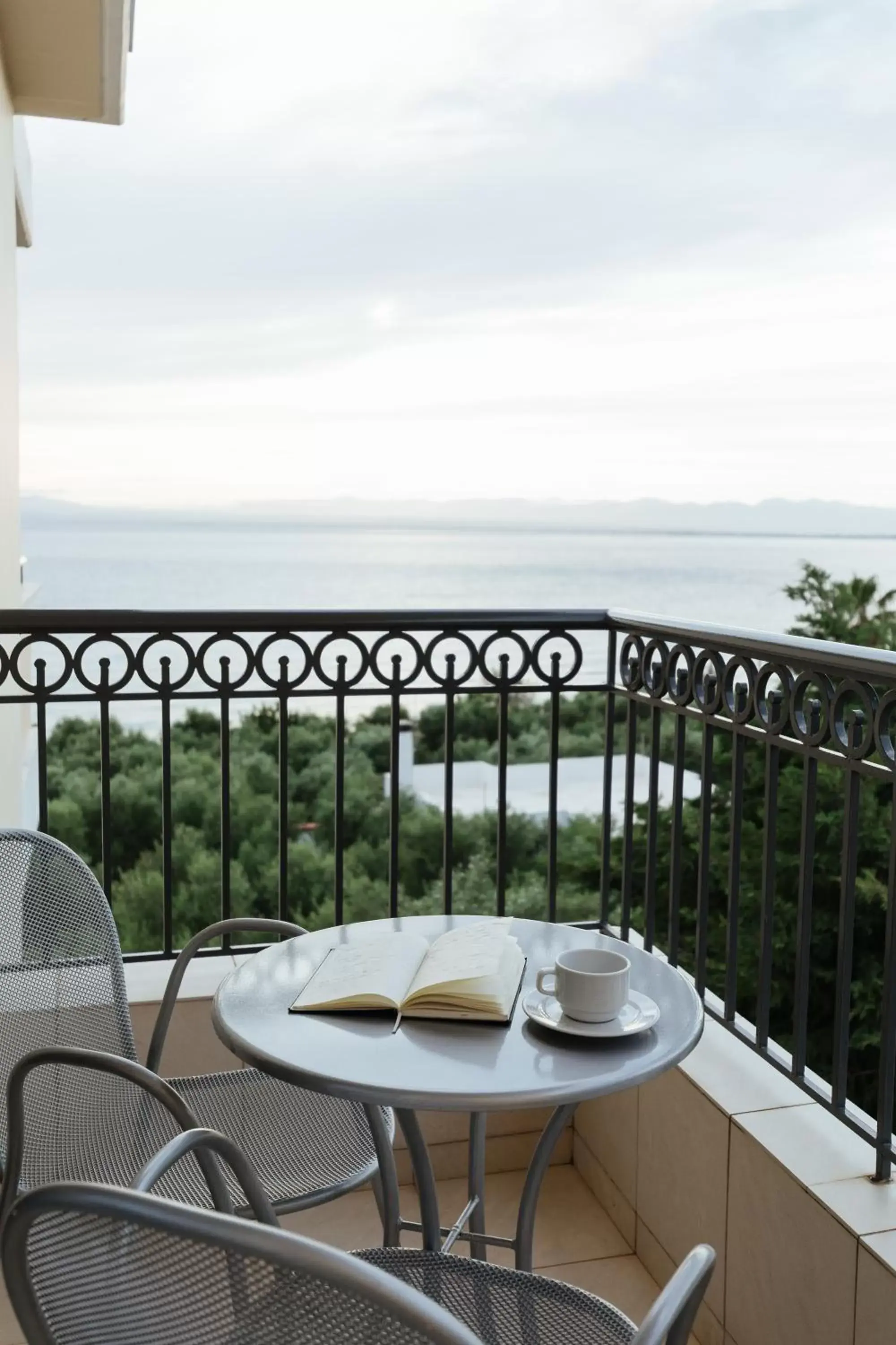 Balcony/Terrace, Sea View in Akti Taygetos - Conference Resort