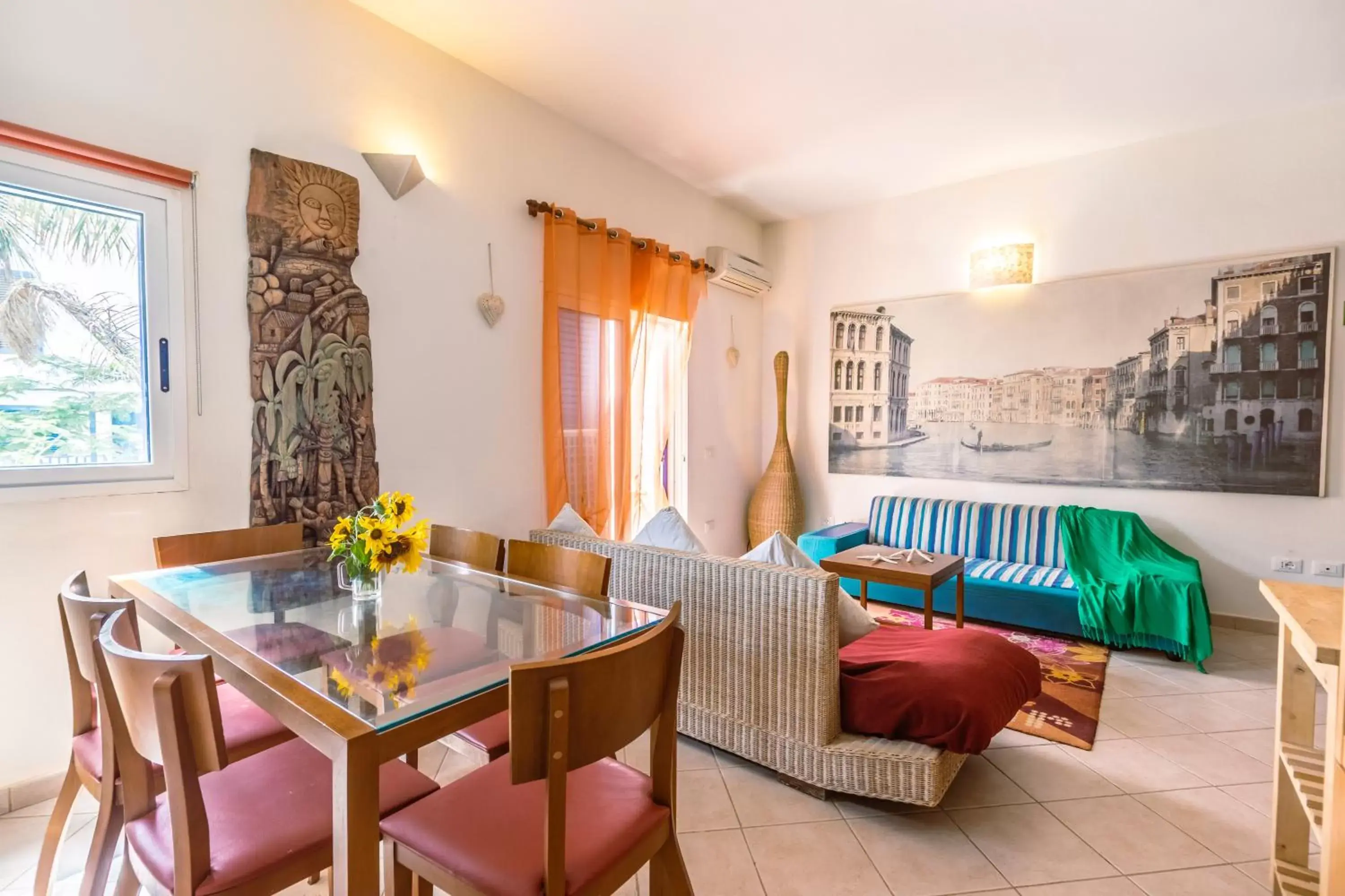 Living room, Seating Area in Leme Bedje Residence