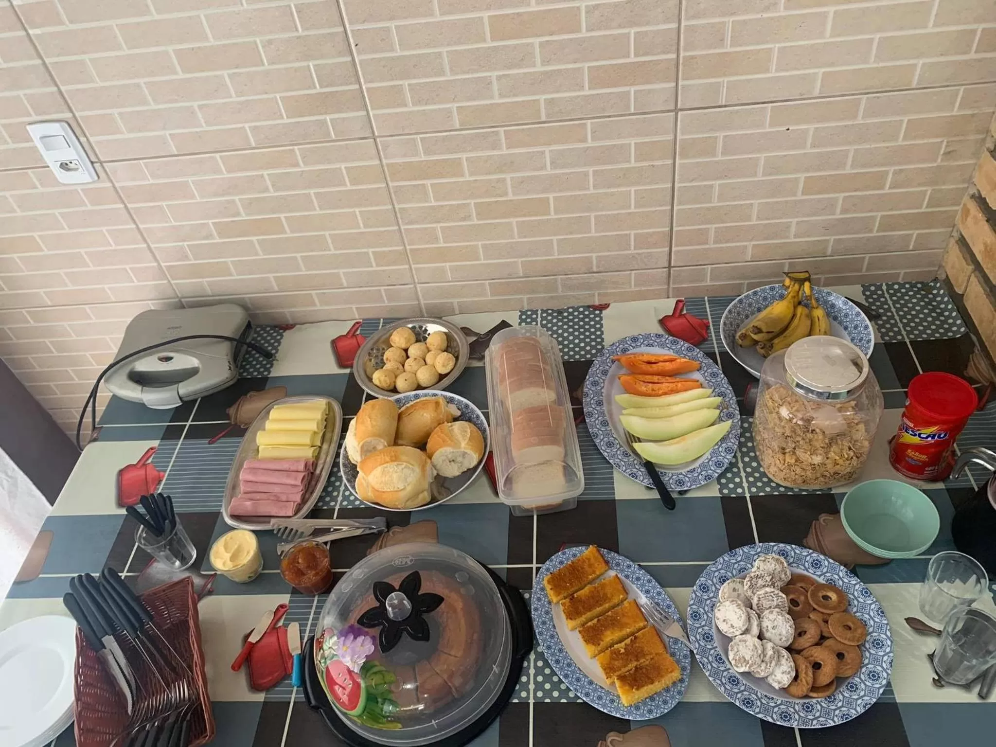 Swimming pool, Breakfast in Pousada Tio Tonho