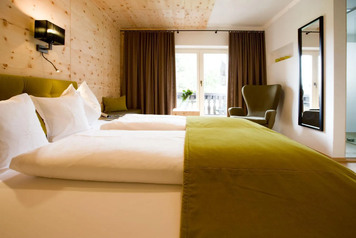 Bedroom, Bed in Geniesserhotel Minglers Sportalm 4 Sterne Superior