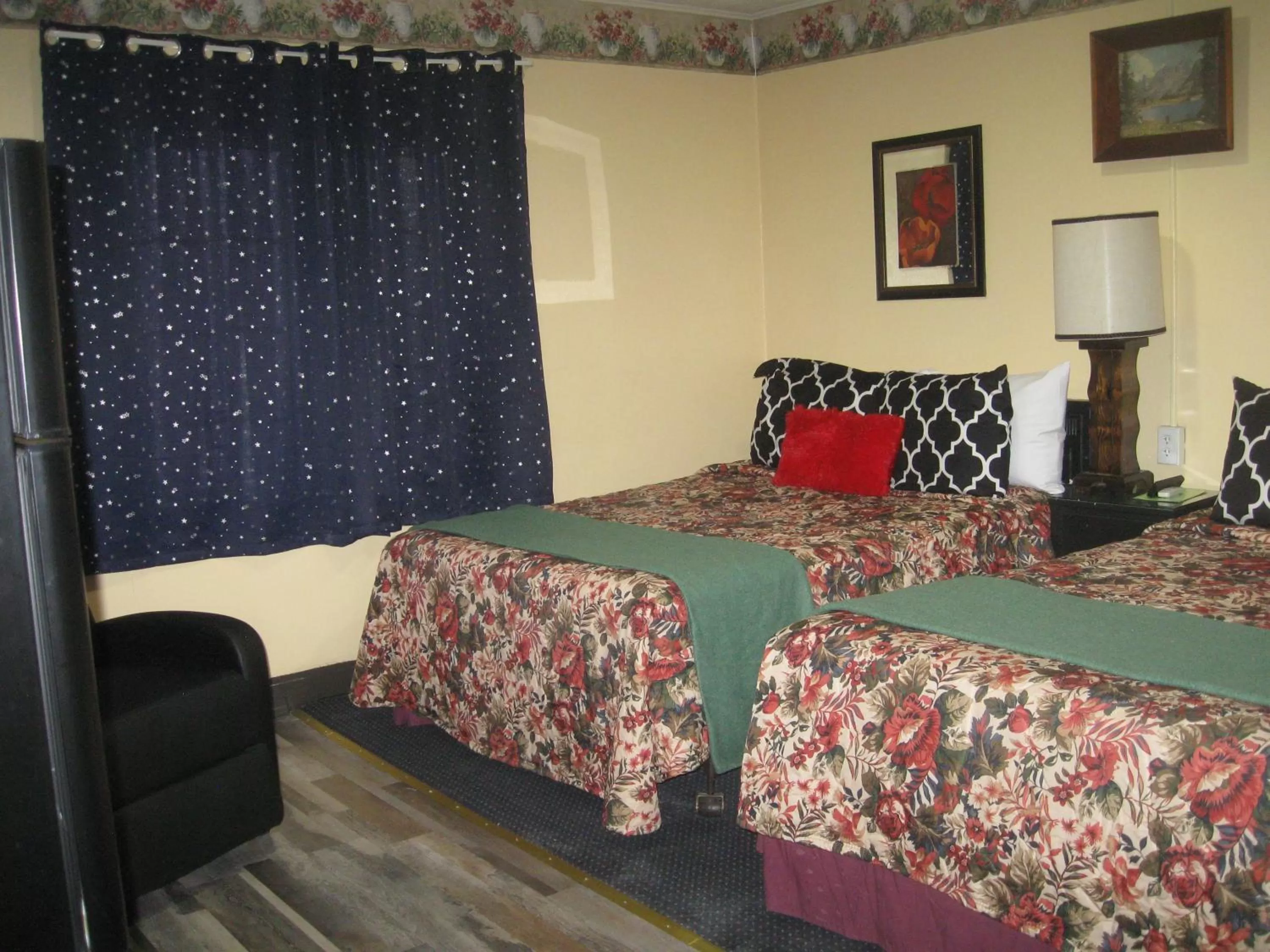 Bed in Western Motel