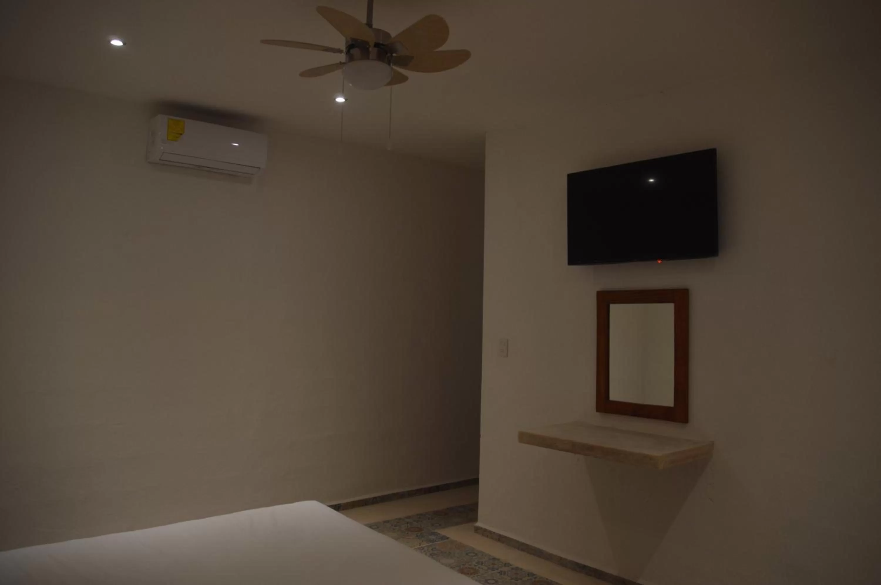 TV/Entertainment Center in Hotel Casa Bamboo