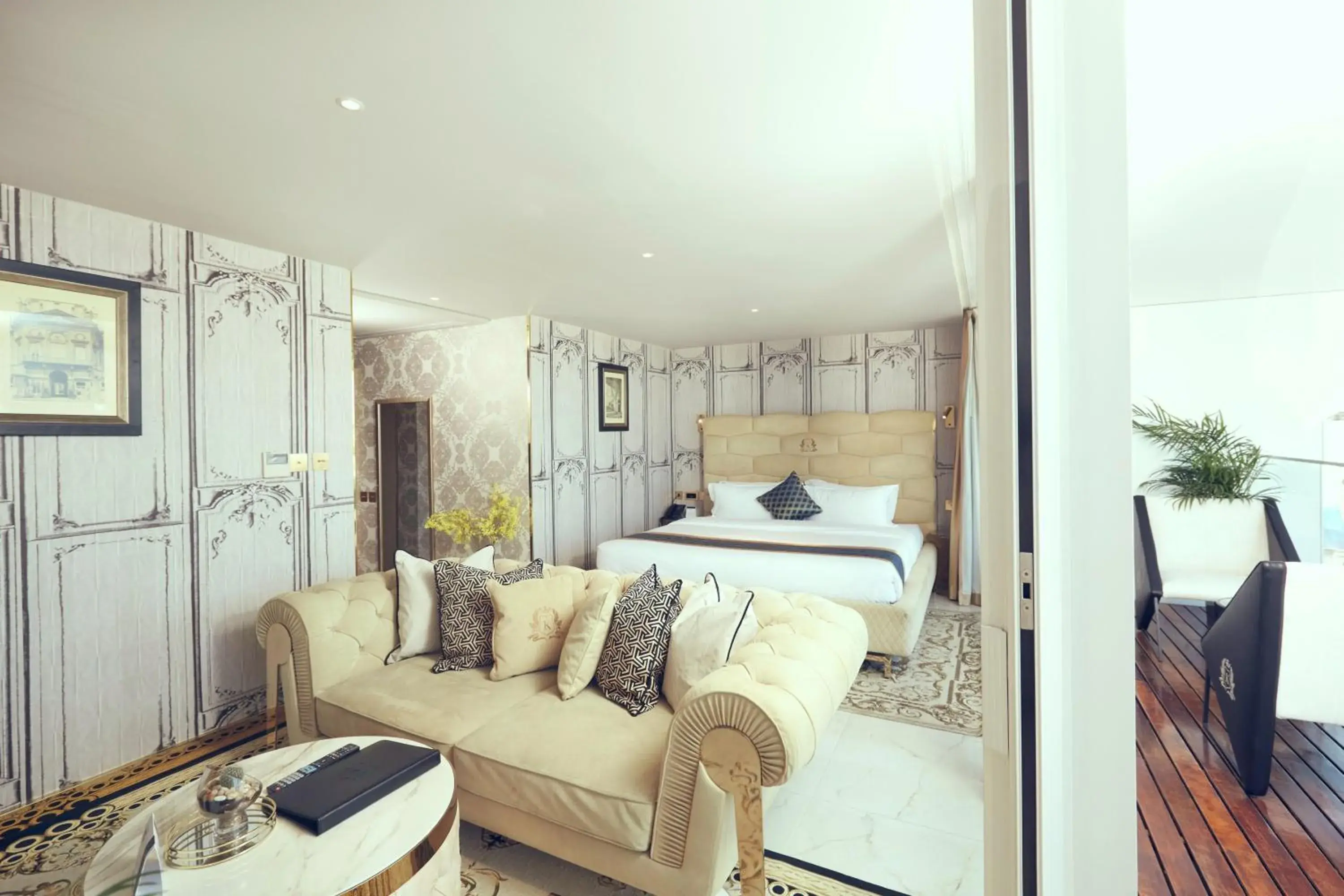 Bedroom, Seating Area in Number One Oxford Street Hotel & Suites