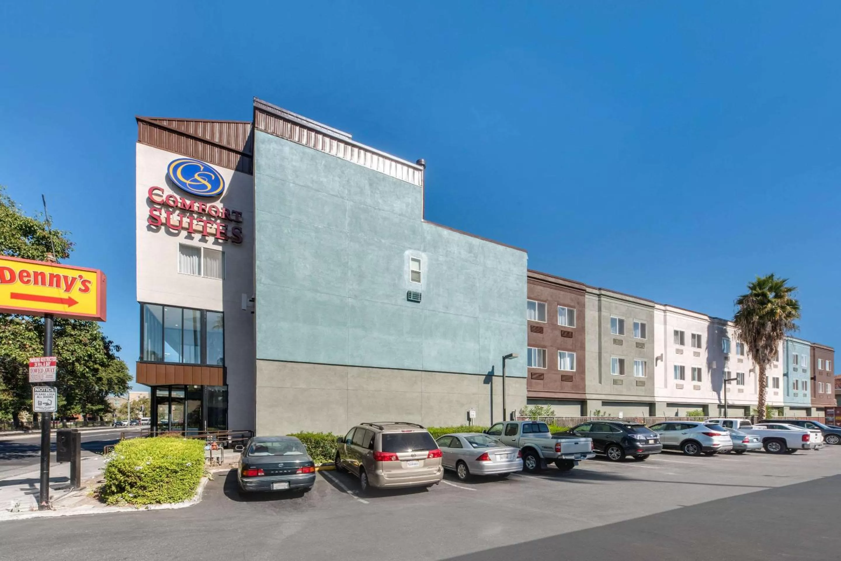Property Building in Comfort Suites San Jose Airport