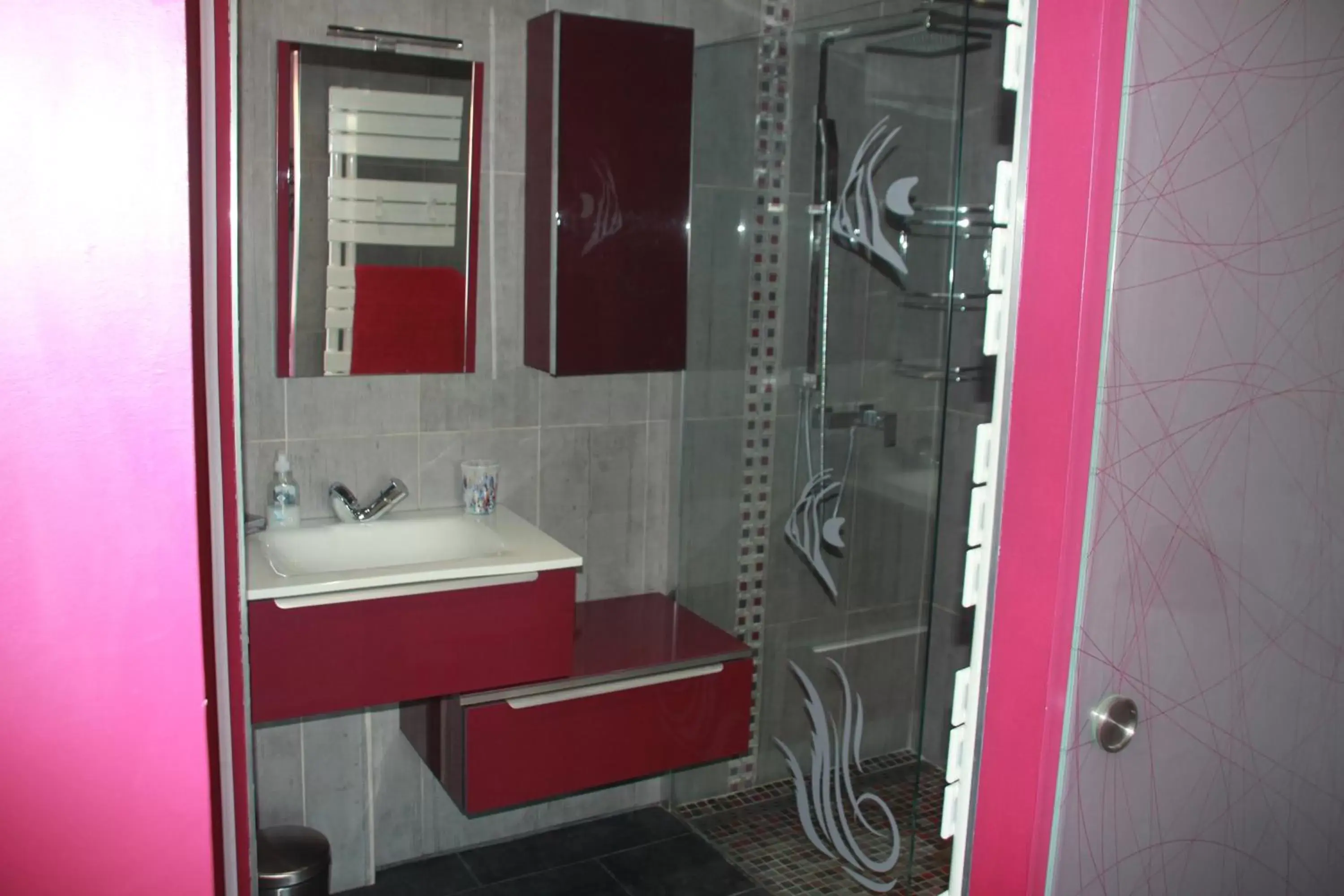 Property building, Bathroom in FRANDIERE