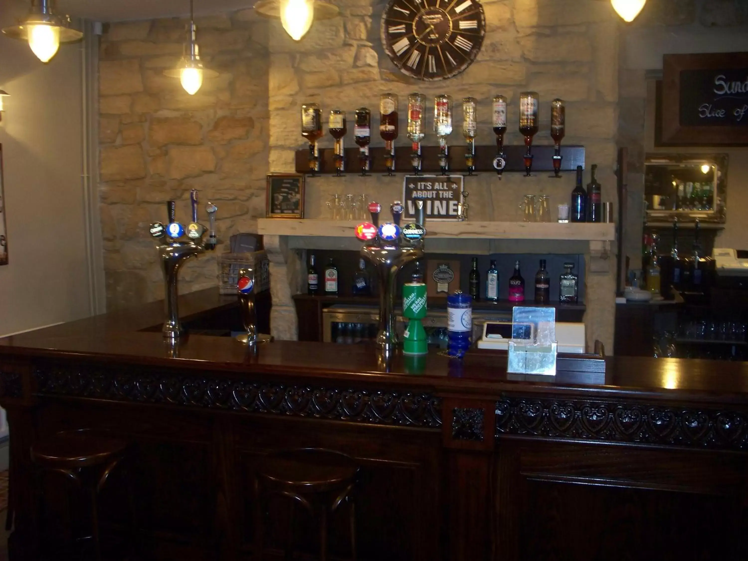 Food and drinks, Lounge/Bar in Anglers Arms