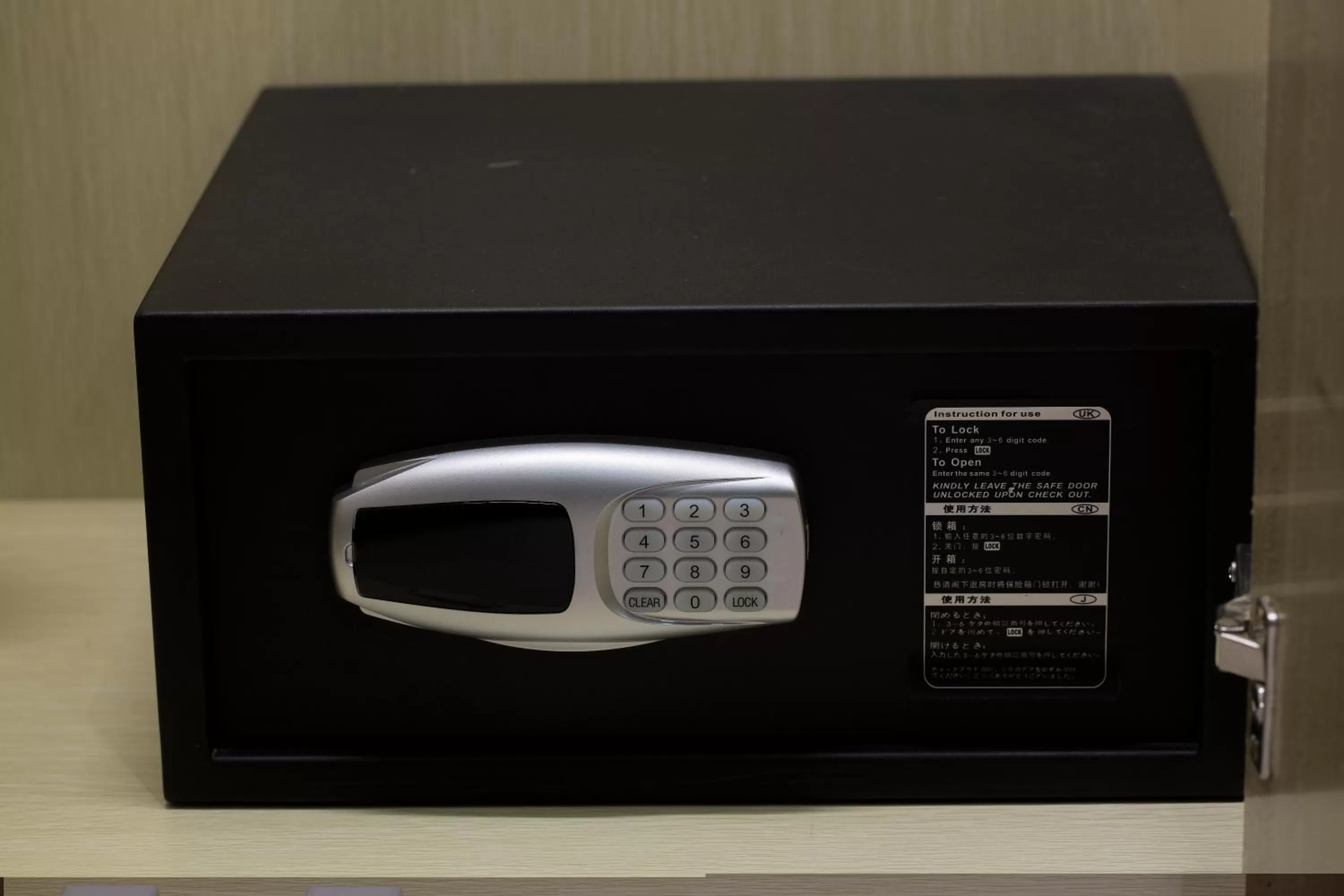 Decorative detail in Paco Hotel Tiyuxilu Metro Guangzhou-Free Shuttle Bus fir Canton Fair