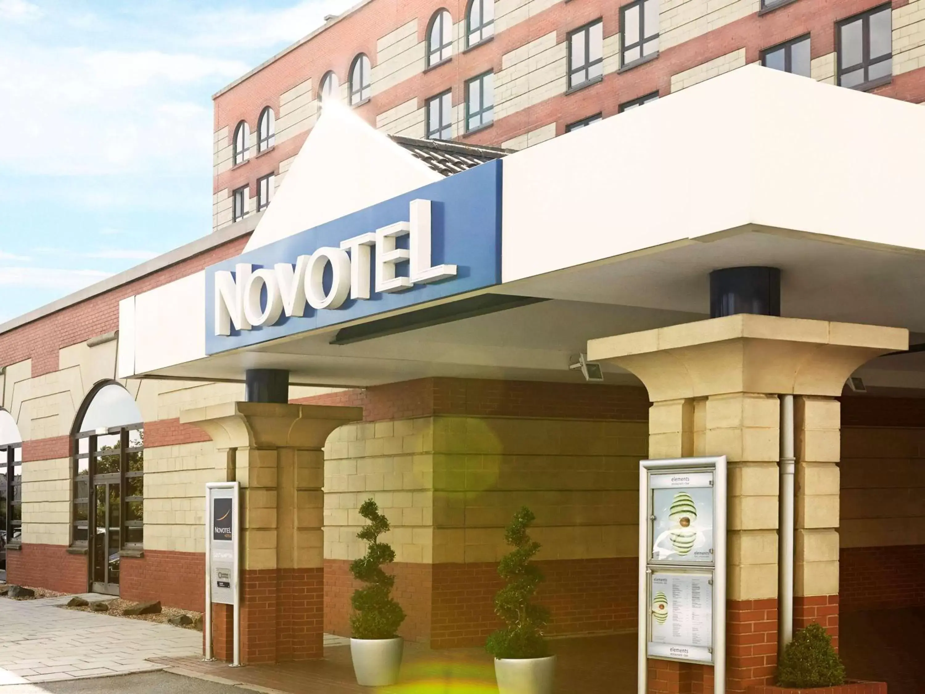 Property Building in Novotel Southampton