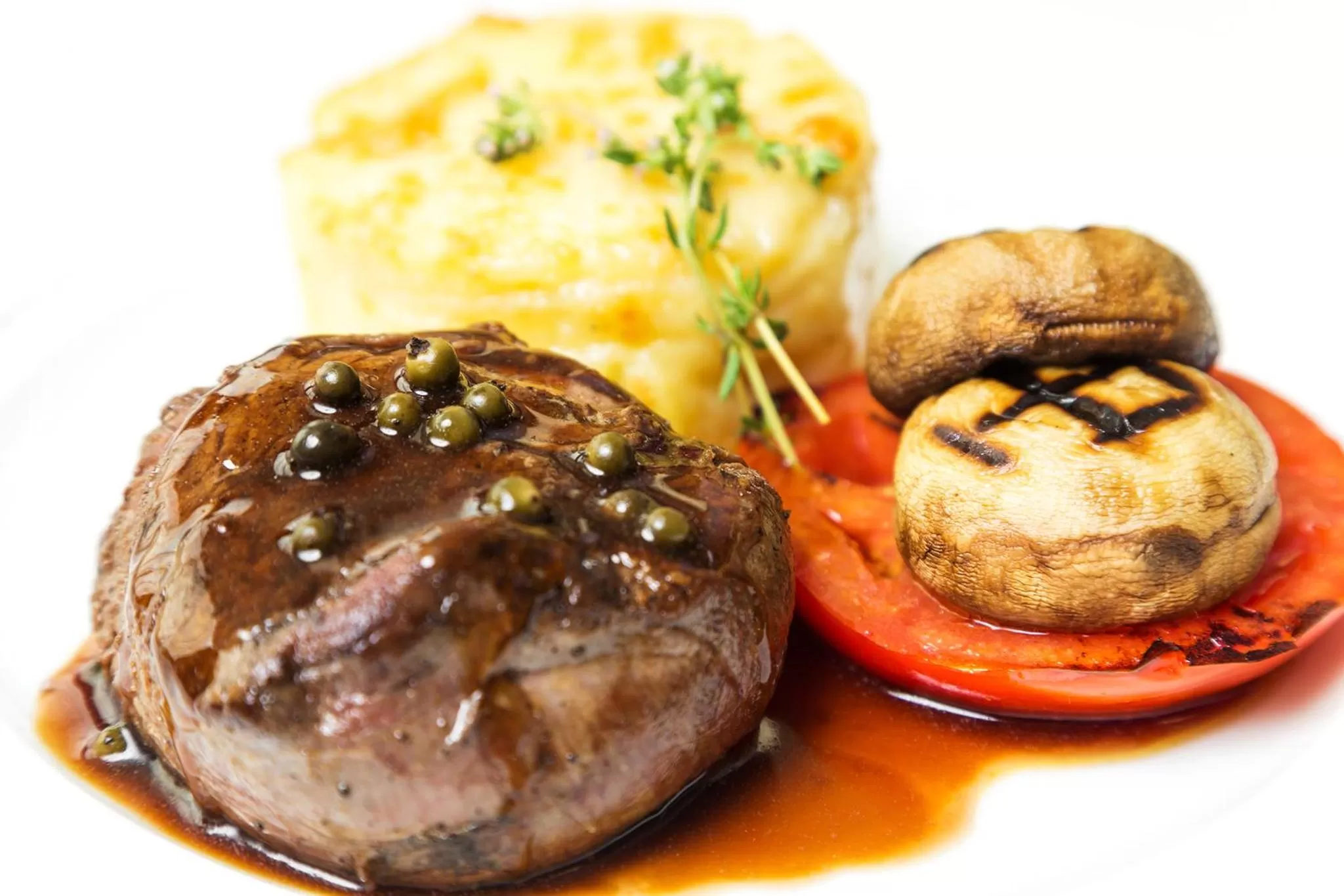 Food and drinks in Grami Hotel Sofia