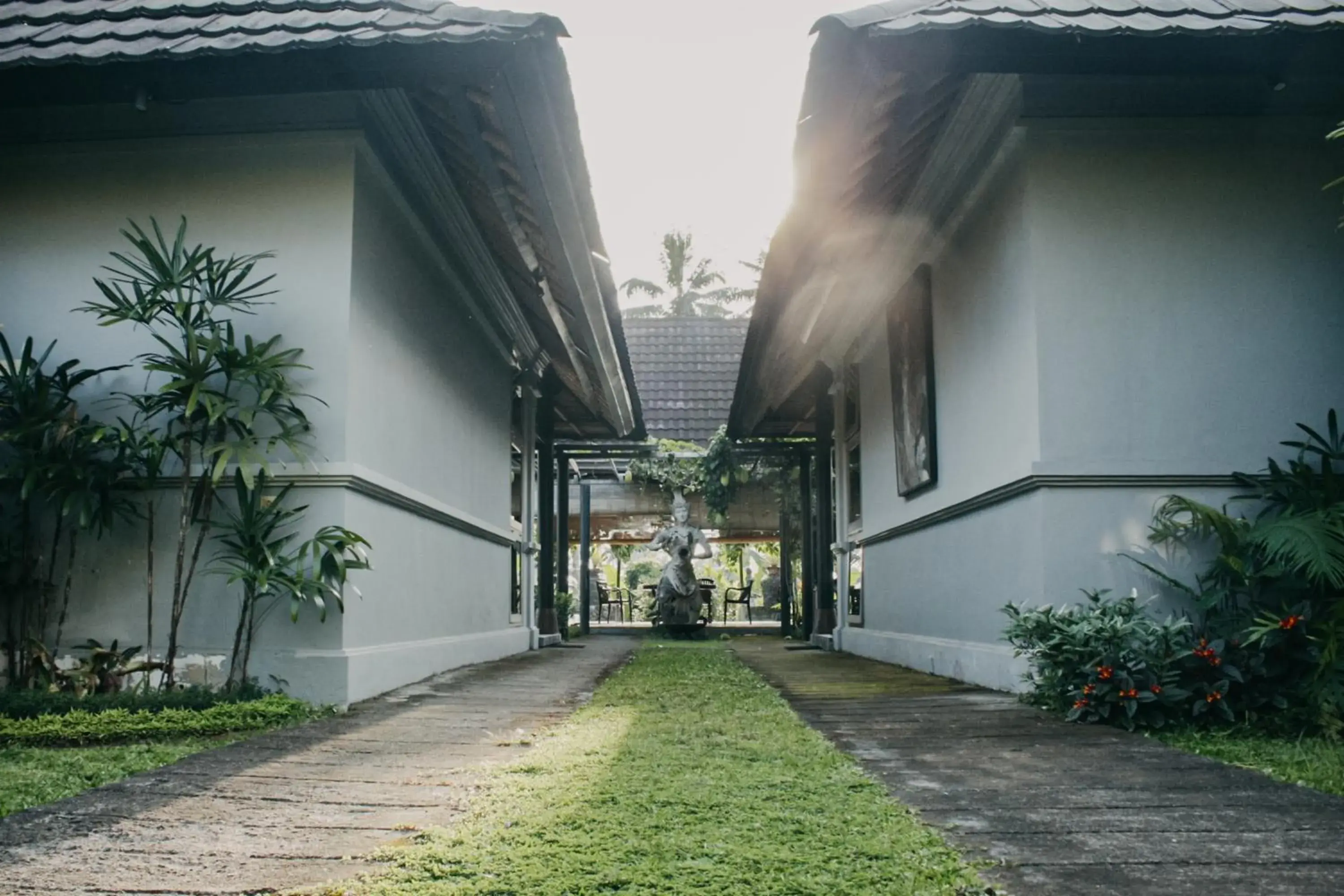 Facade/entrance in Puri Darma Agung Villa