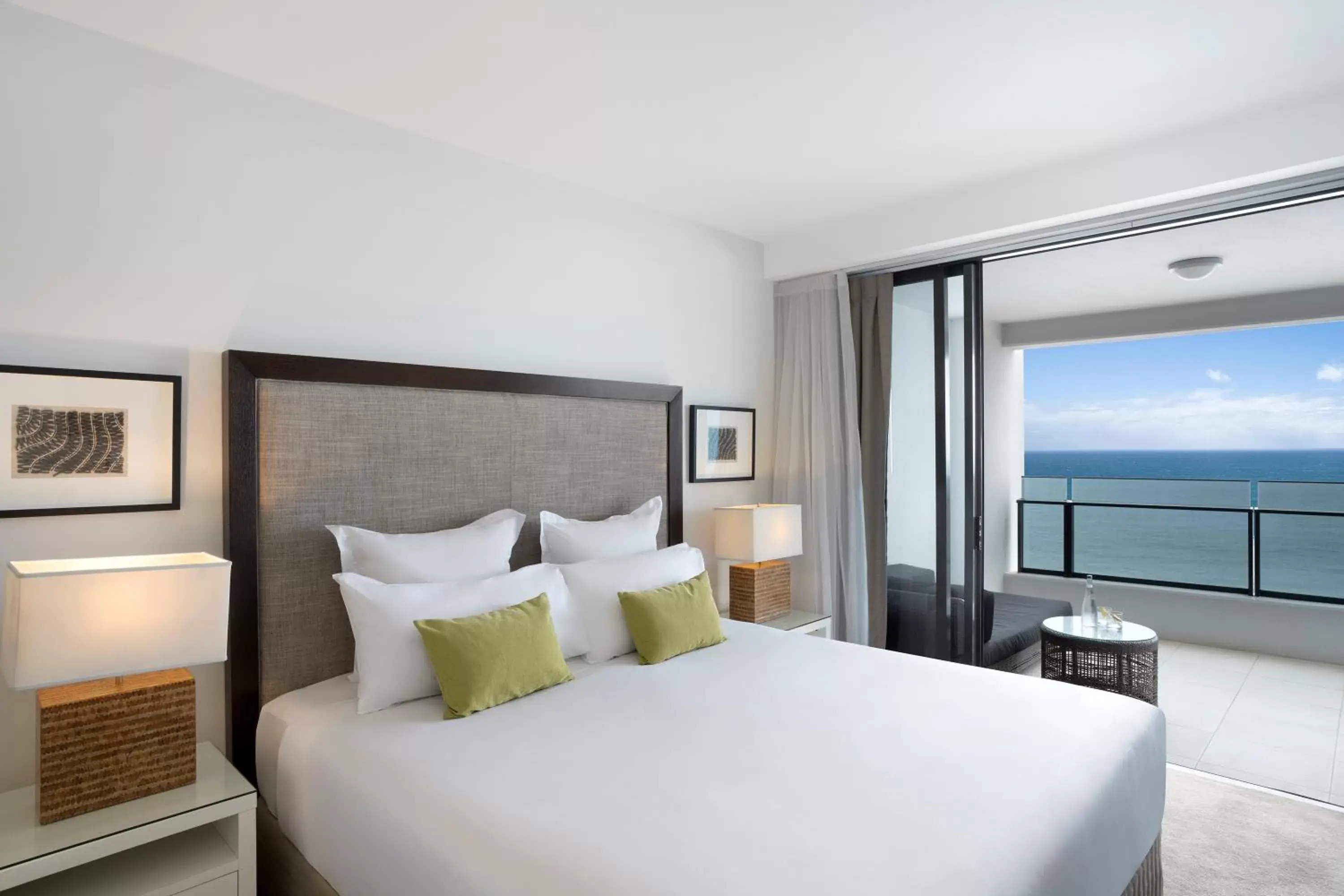 One-Bedroom Apartment with Ocean View in Peppers Soul Surfers Paradise One-Bedroom Apartment with Ocean View in Peppers Soul Surfers Paradise