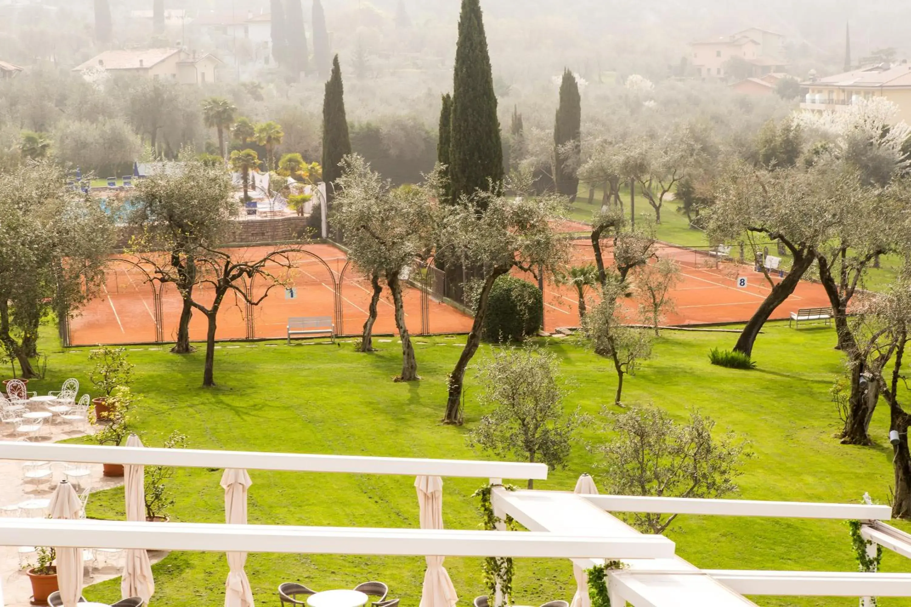 Tennis court in Club Hotel Olivi - Tennis Center