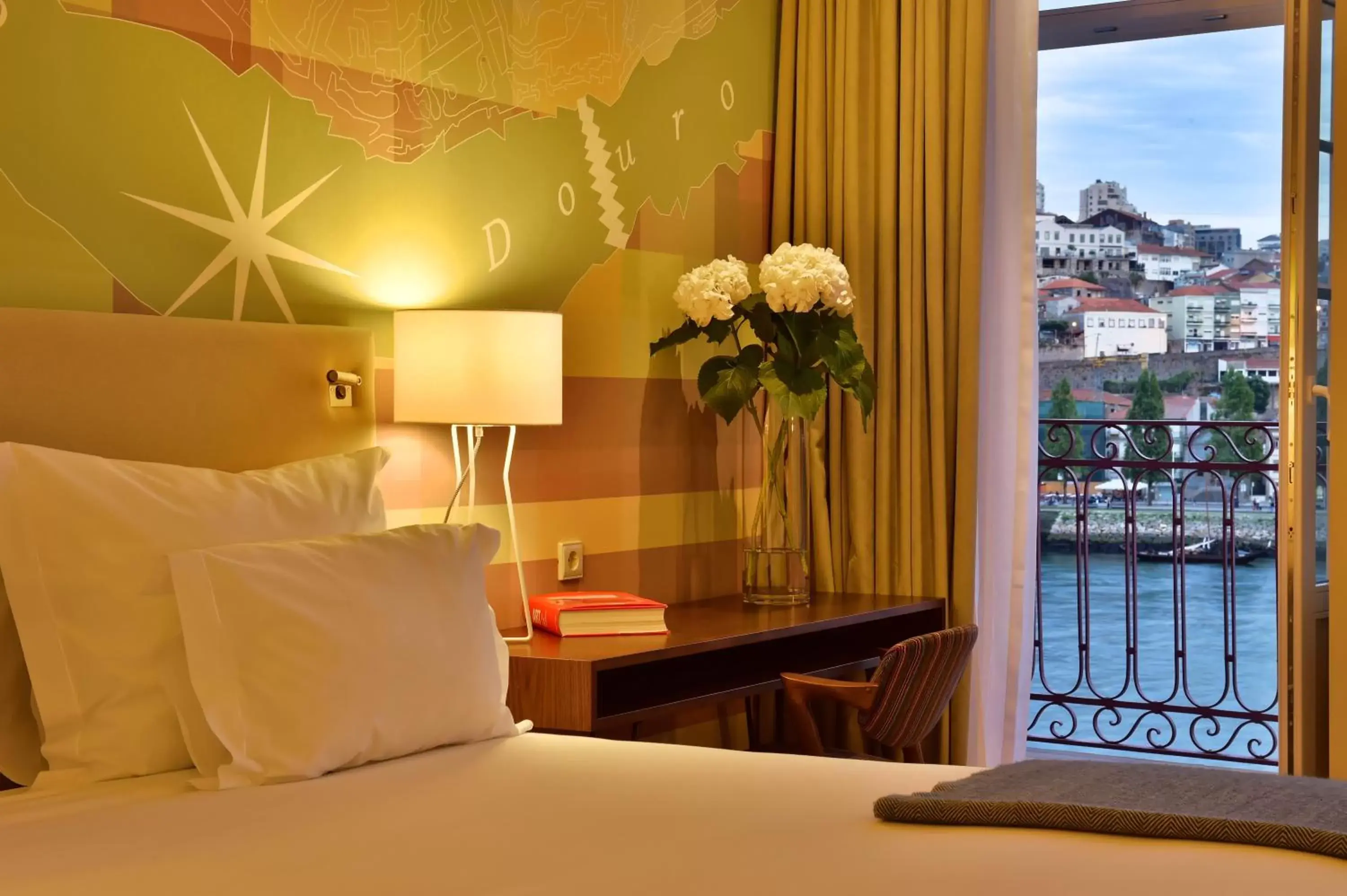 Bedroom, Bed in Pestana Vintage Porto Hotel & World Heritage Site