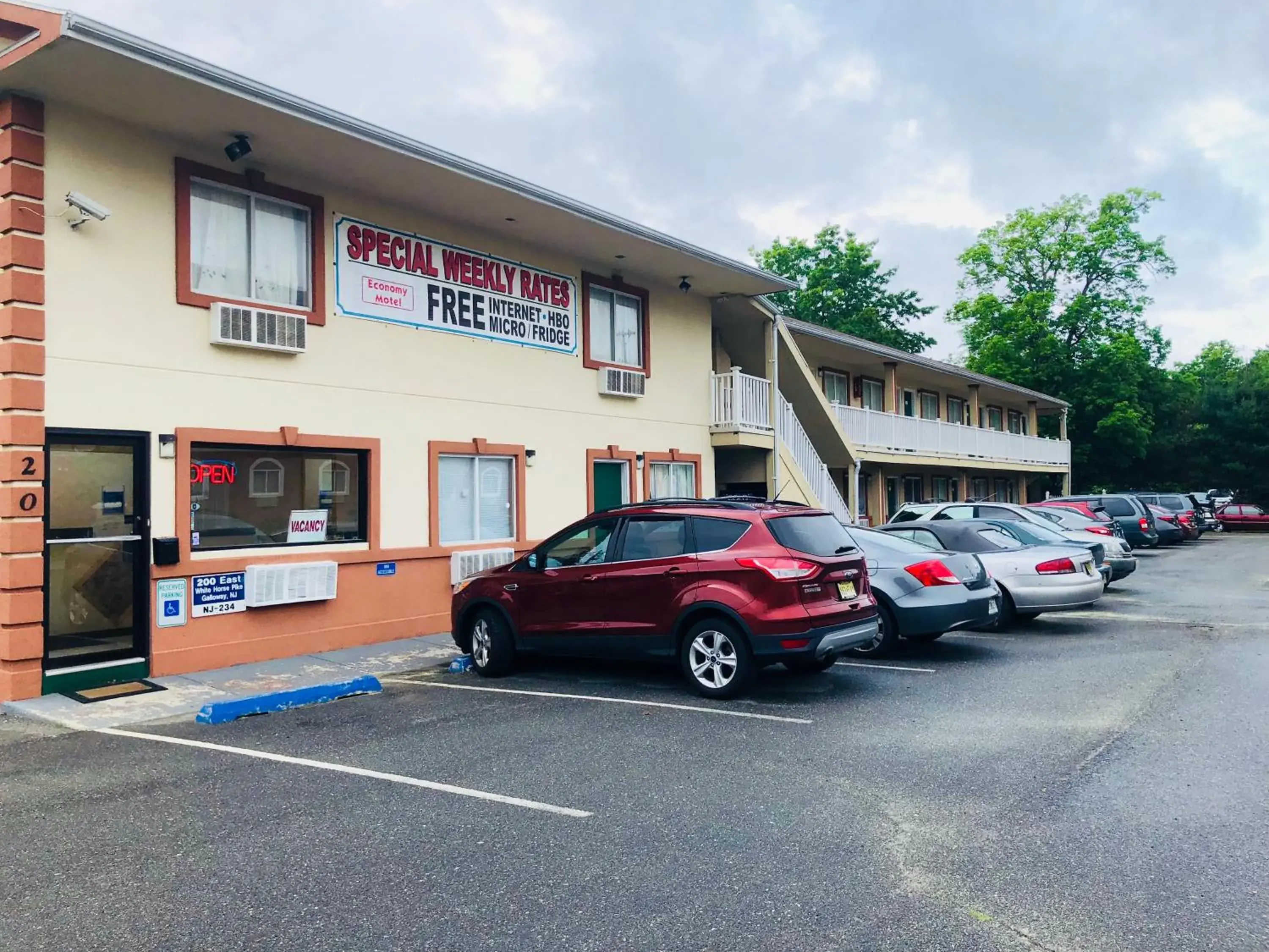 Property Building in Economy Motel