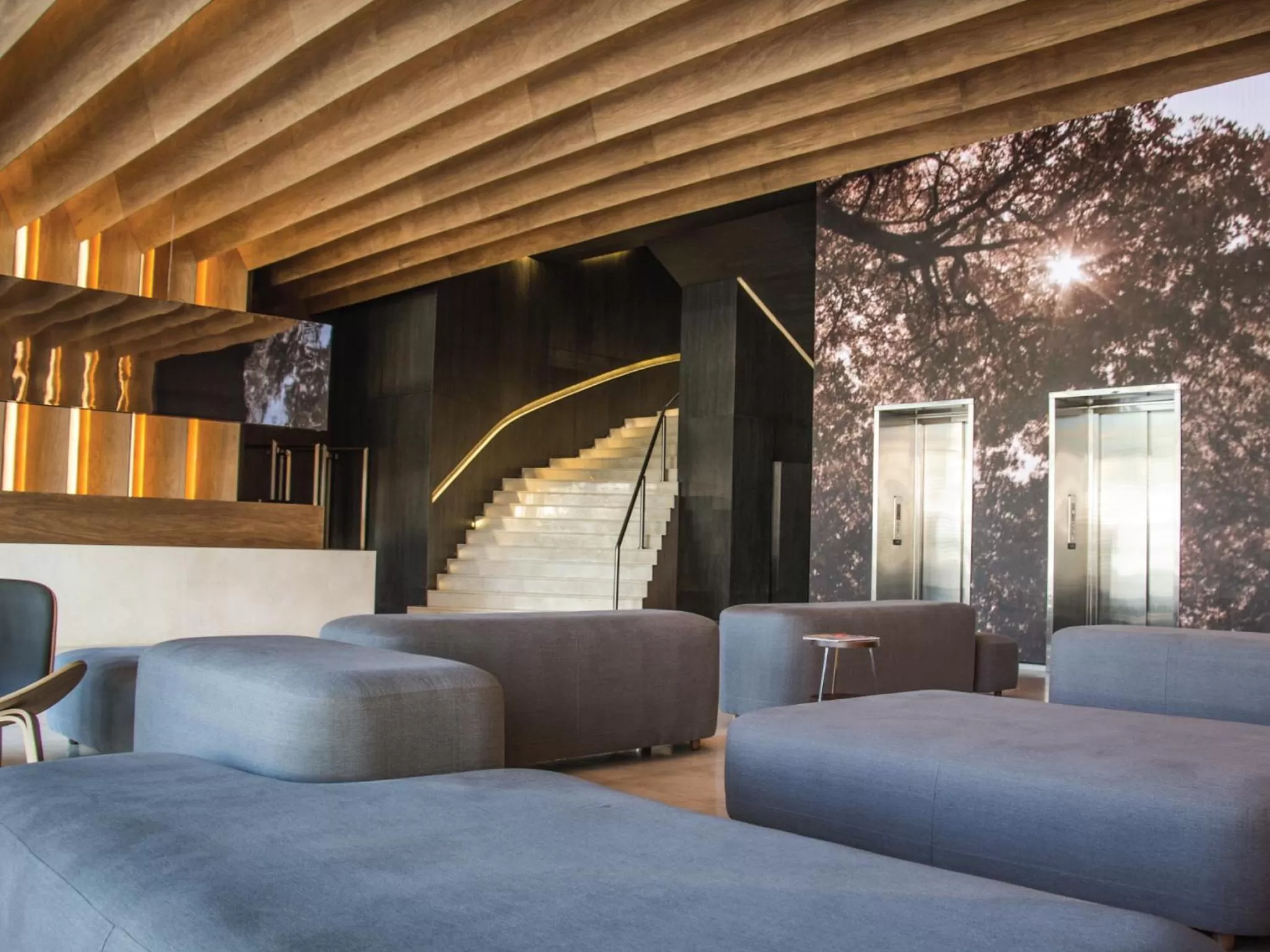 Lobby or reception in Dazzler by Wyndham Asuncion