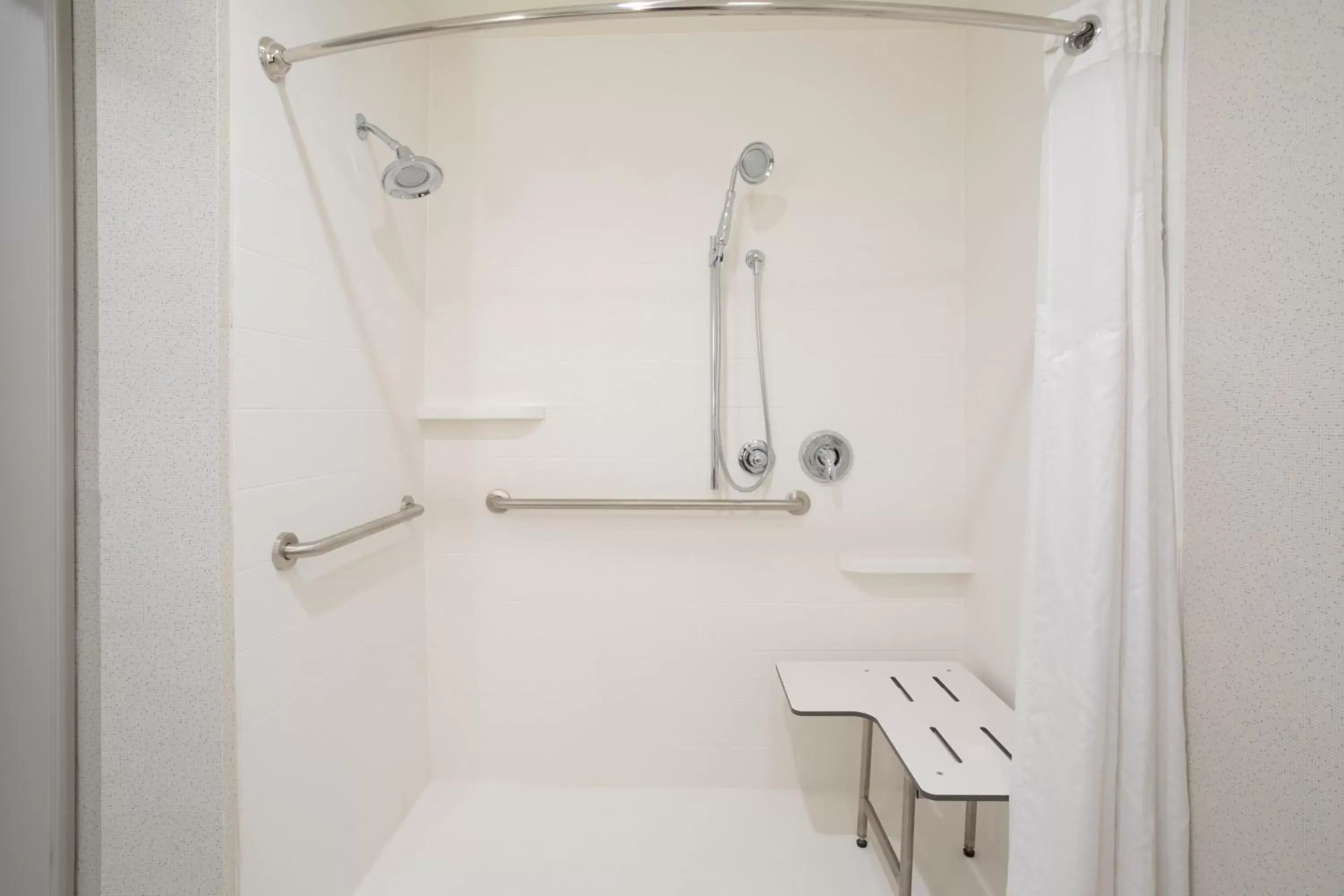 Bathroom in Sleep Inn & Suites Tempe ASU Campus