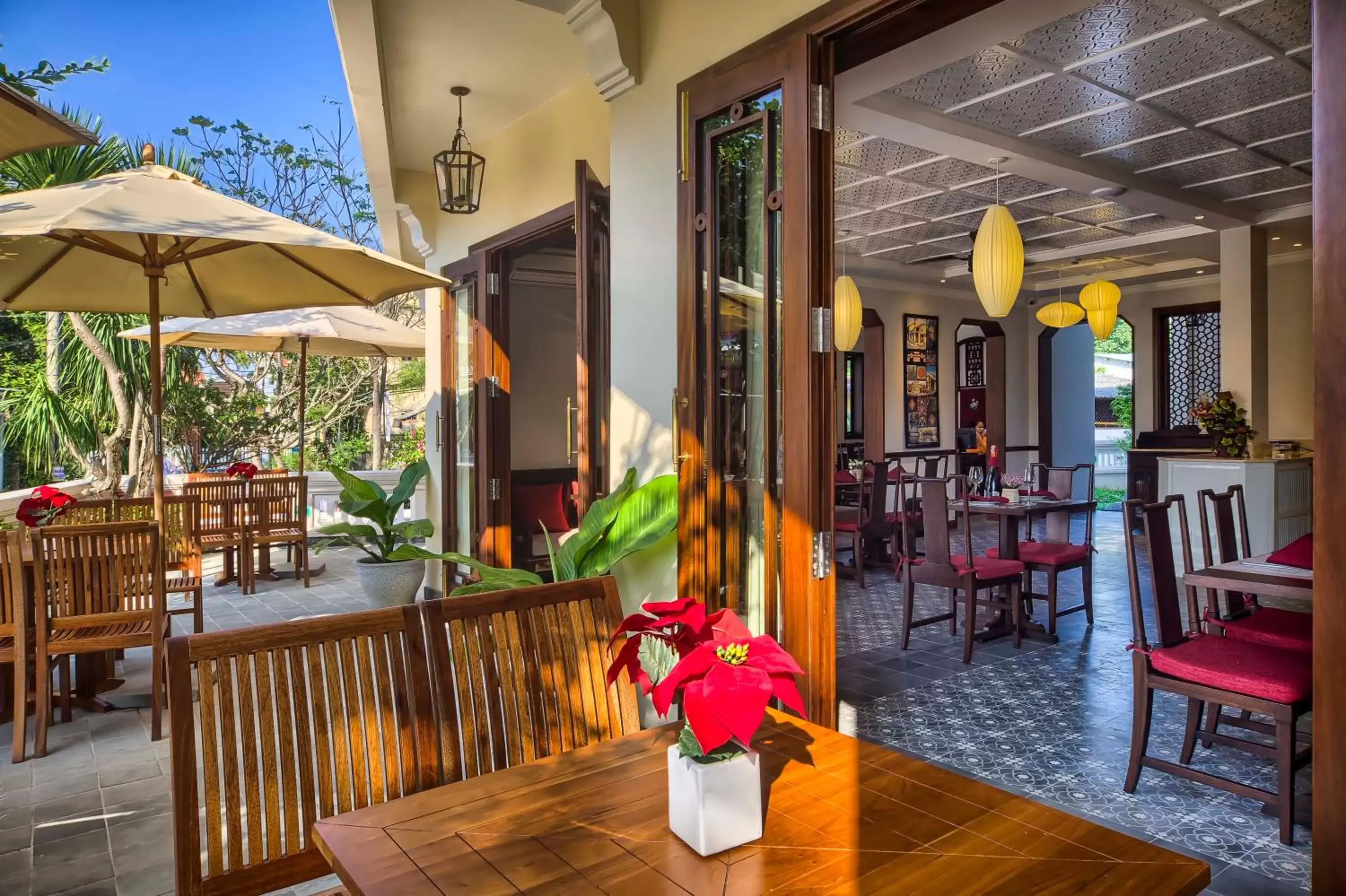 Restaurant/Places to Eat in Cozy Hoian Villas Boutique Hotel