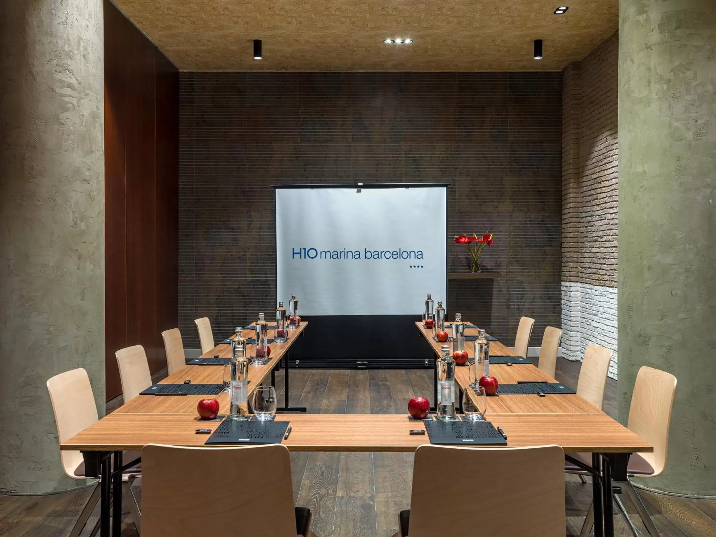 Meeting/conference room in H10 Marina Barcelona