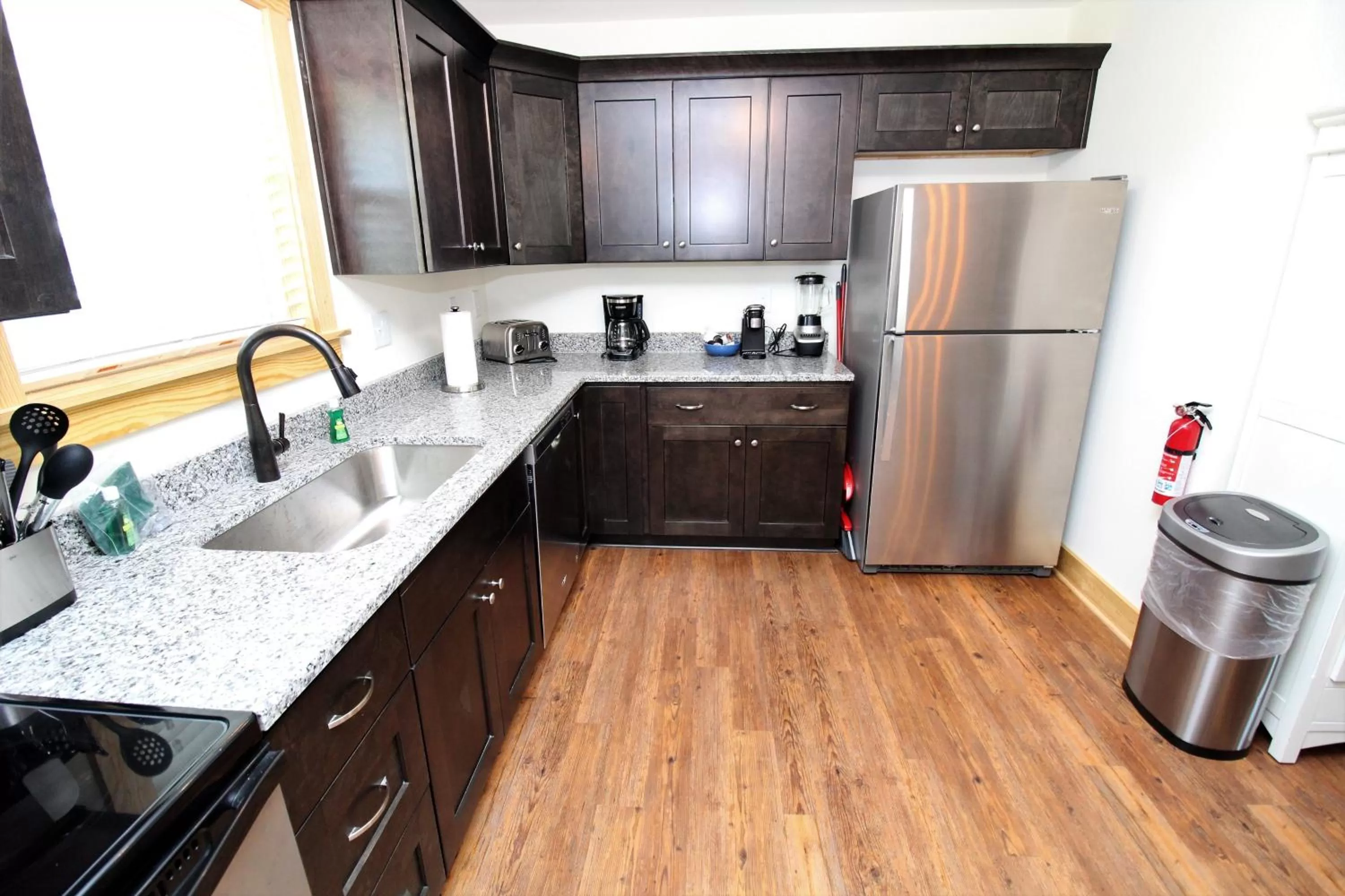 Kitchen or kitchenette in Whalebone Ocean Cottages by KEES Vacations