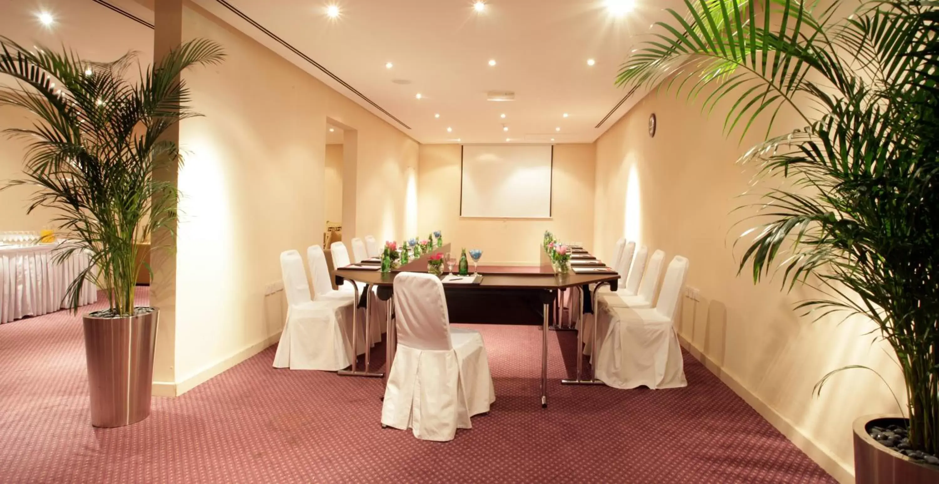 Business facilities, Banquet Facilities in Ramada Hotel & Suites by Wyndham Ajman