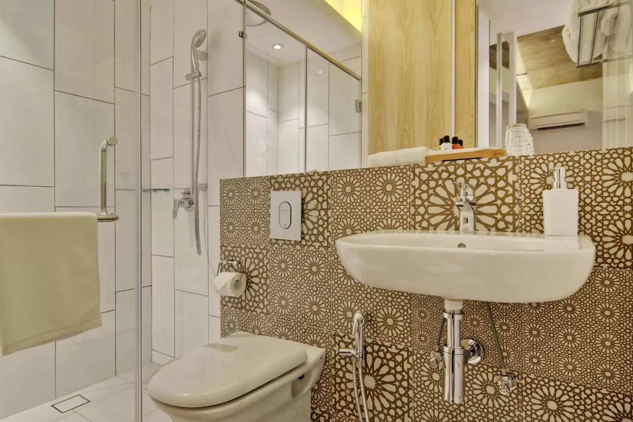 Bathroom in Timez Hotel Melaka