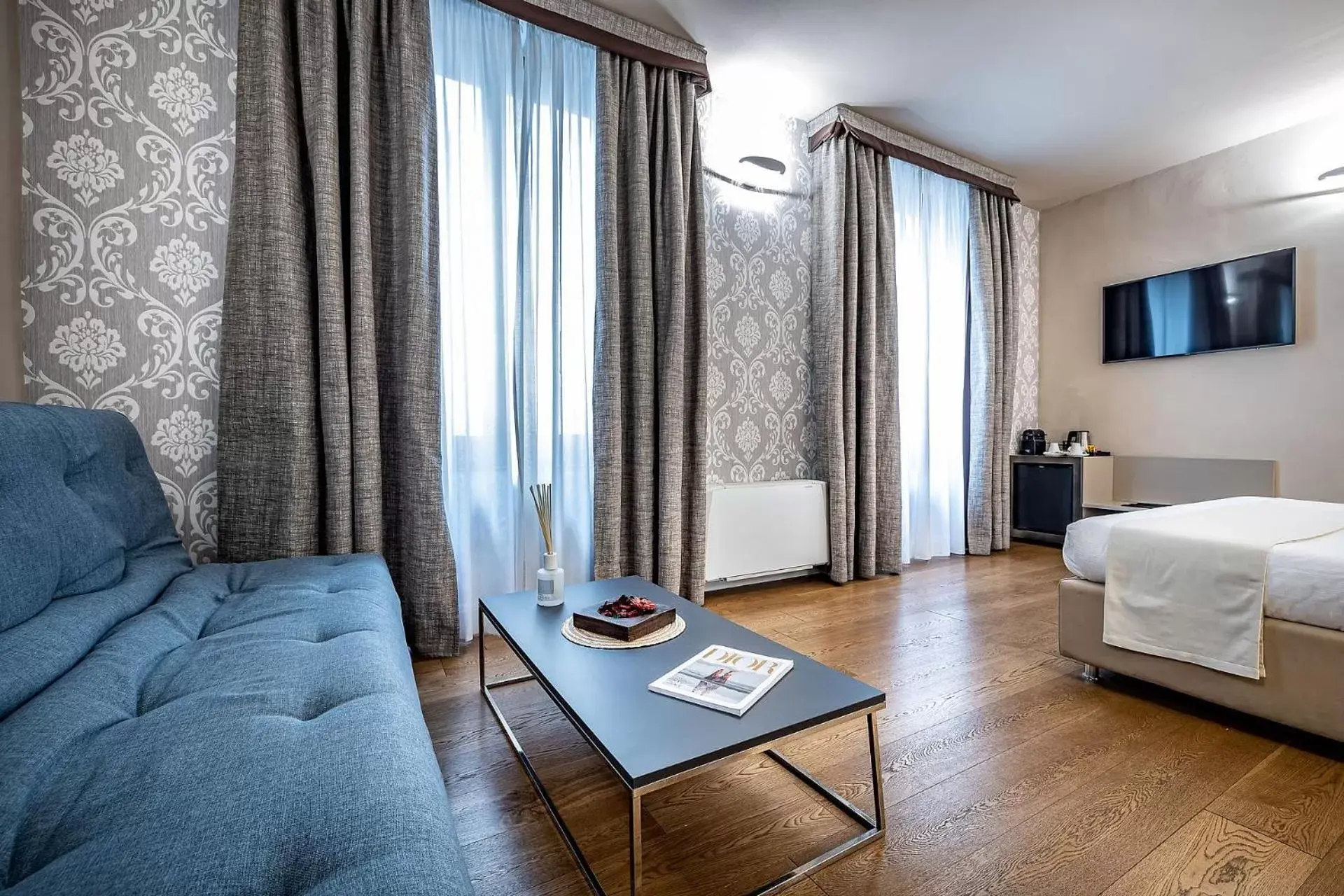 Bedroom, Seating Area in Martelli 6 Suite & Apartments