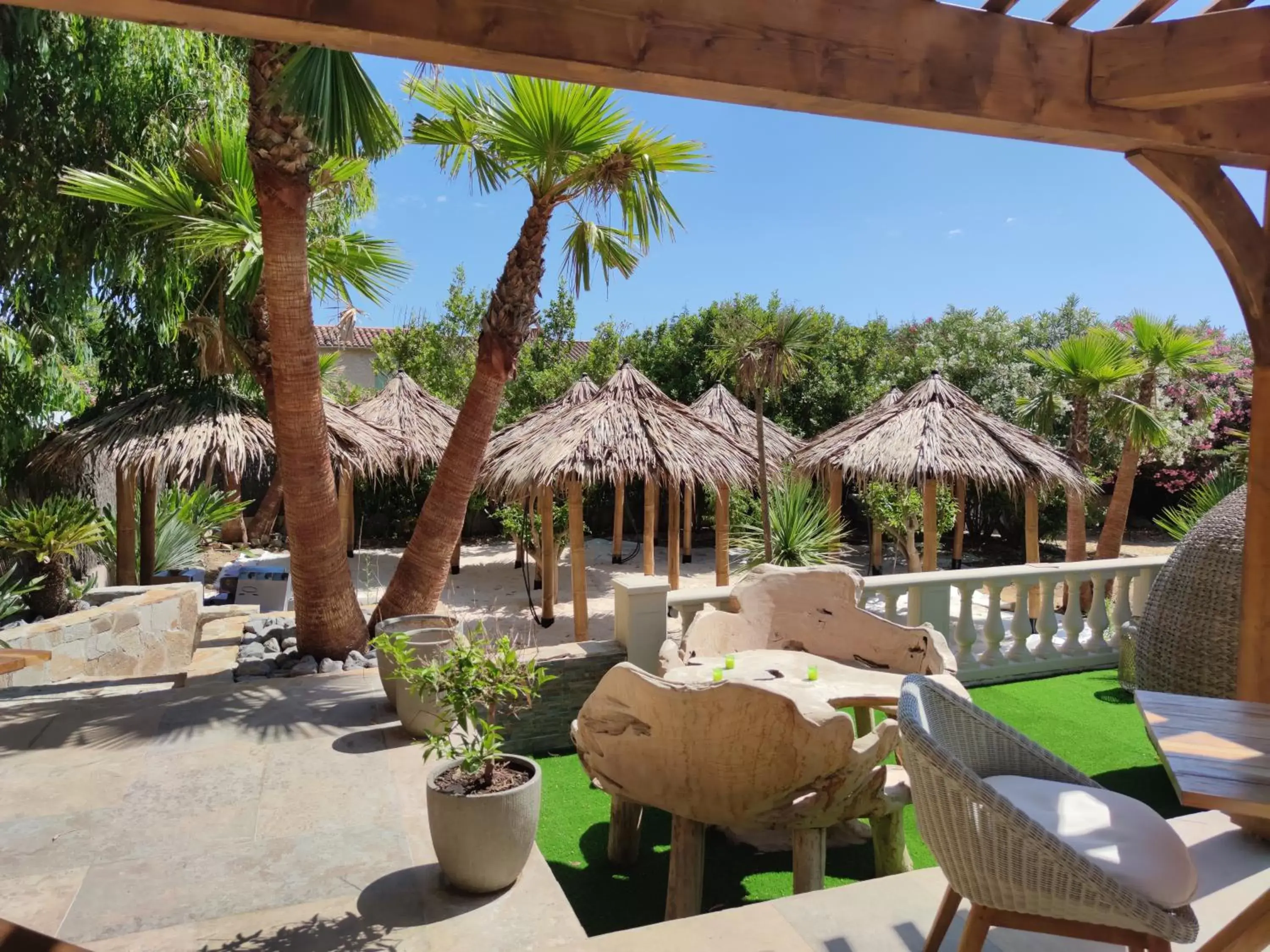 Patio in La Villa Dune, Hôtel & Spa Nuxe