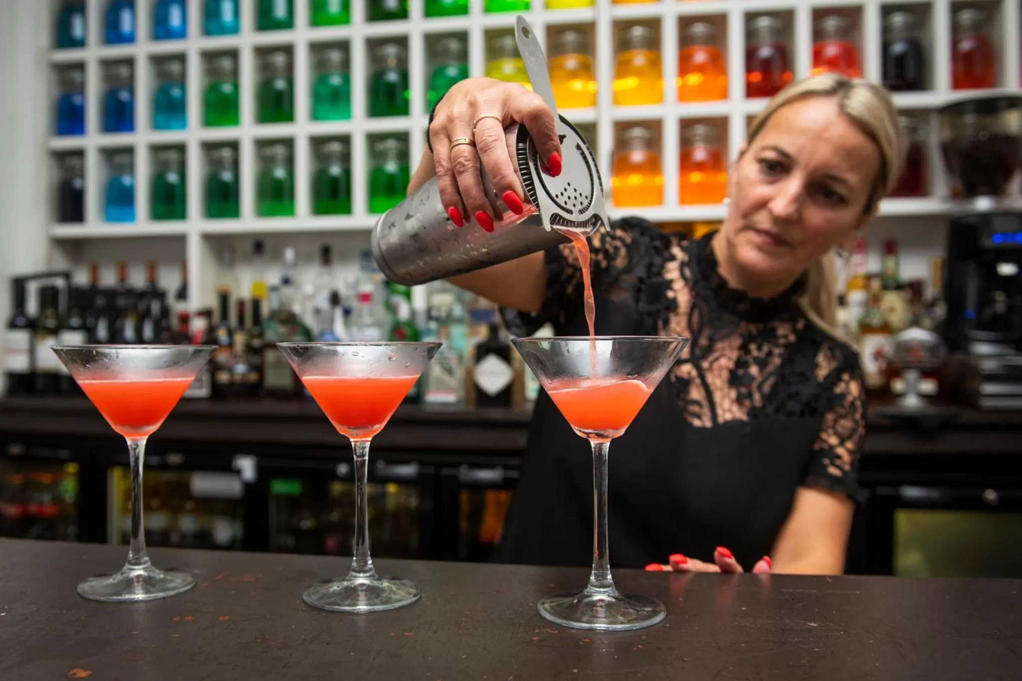 Lounge or bar in The Exhibitionist Hotel