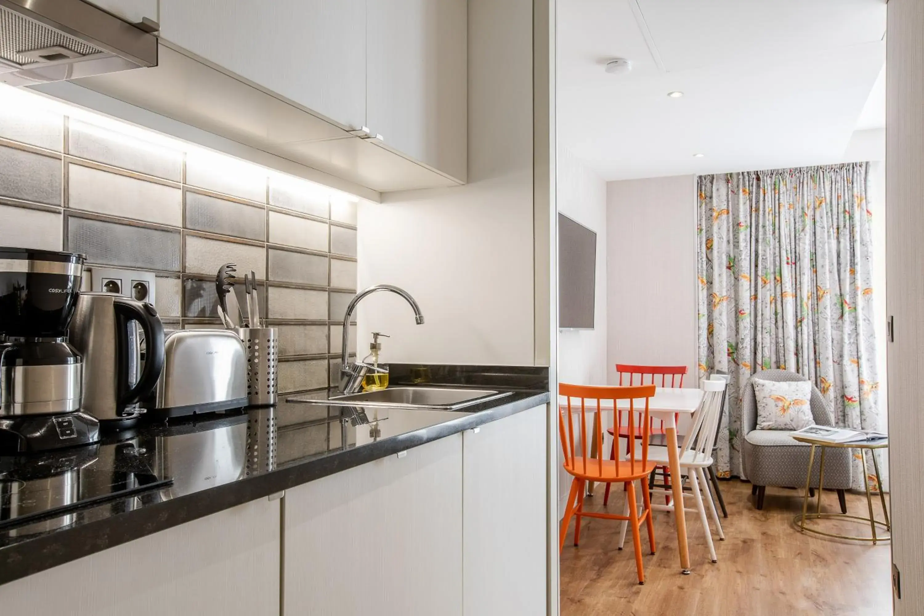 Coffee/tea facilities in CADET Residence Coffee/tea facilities in CADET Residence