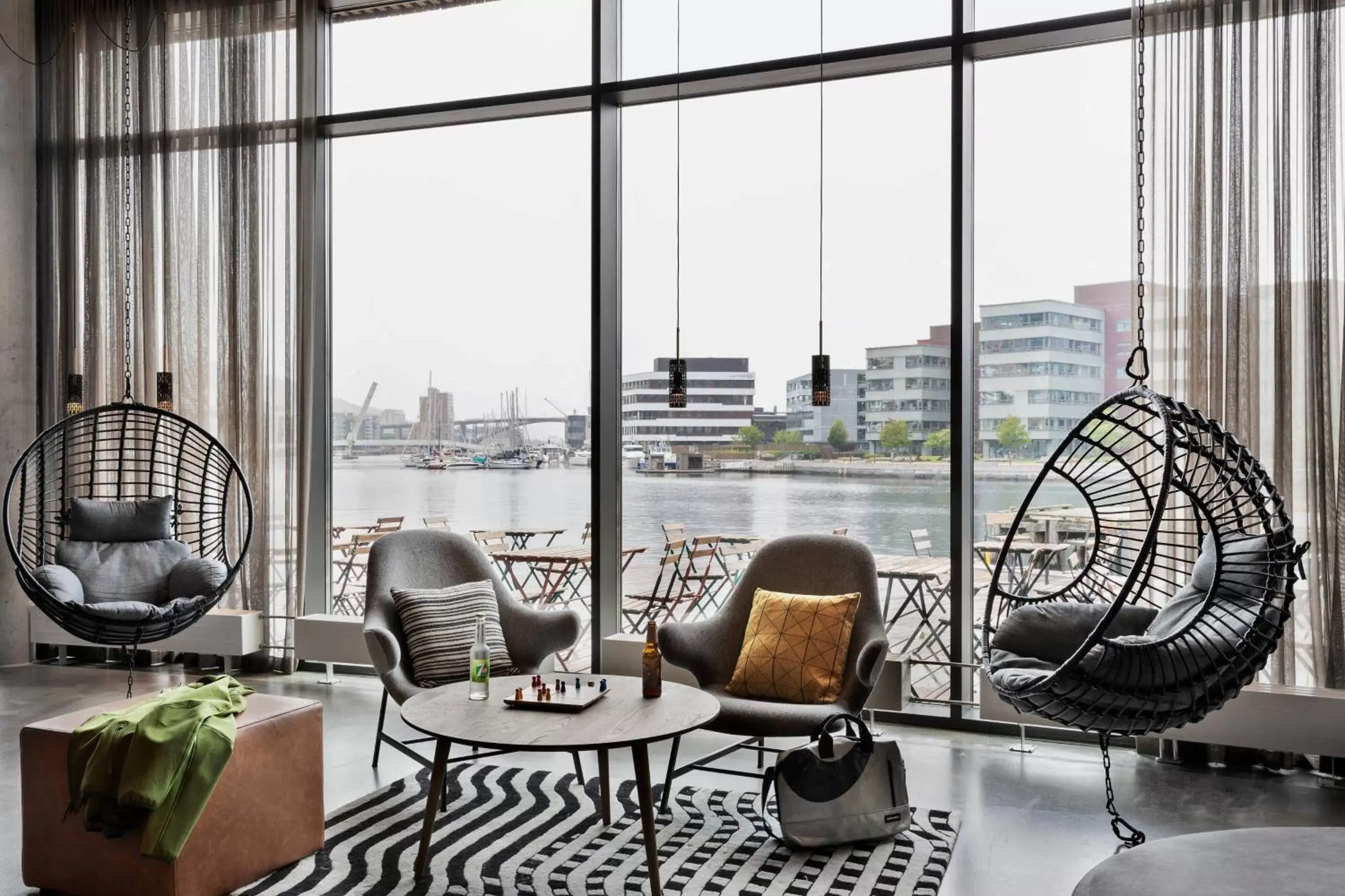 Lounge or bar, Seating Area in Moxy Bergen