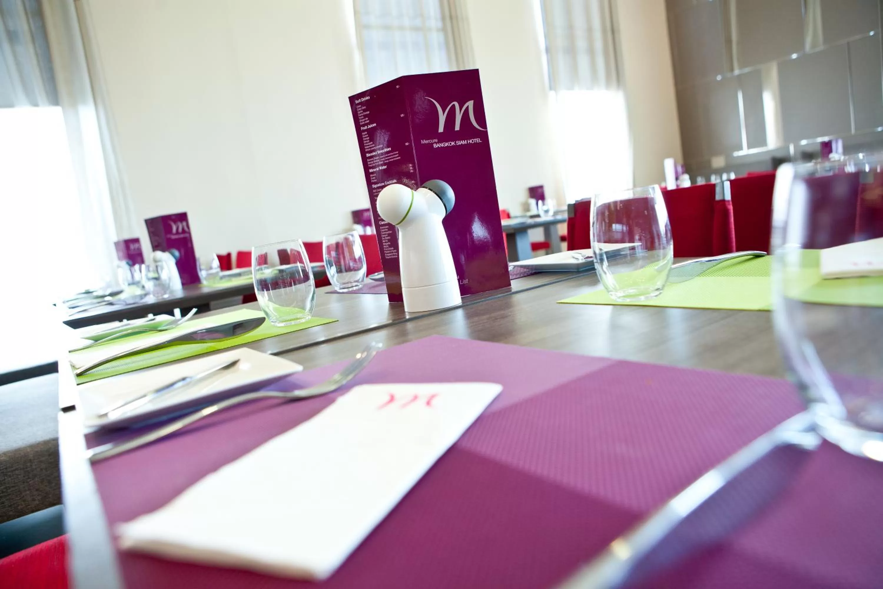 Restaurant/places to eat in Mercure Bangkok Siam