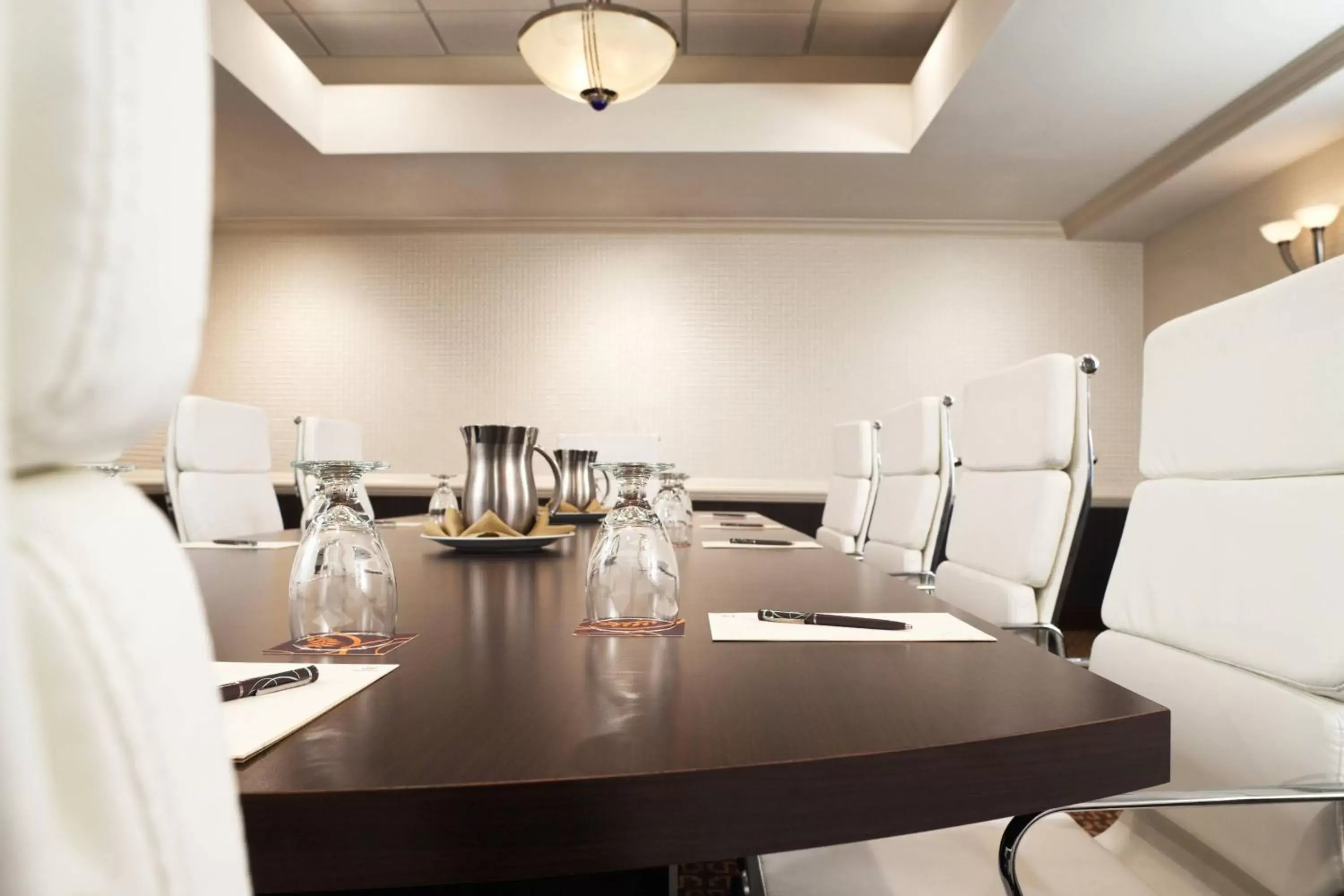 Meeting/conference room in Sheraton Detroit Metro Airport